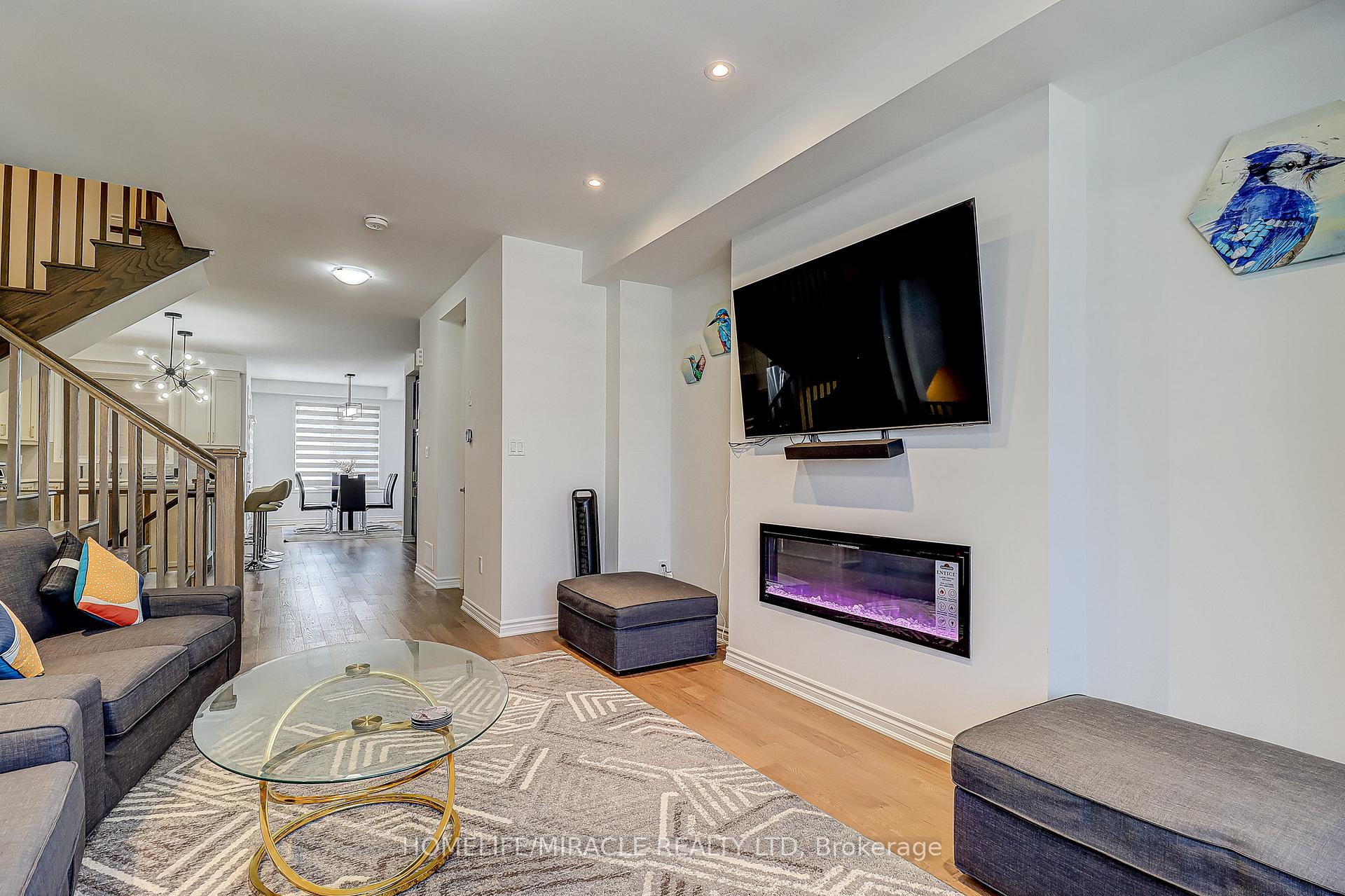 Photo 8 of 1188 Wheat Boom Drive, Oakville, Joshua Meadows — HOMEH