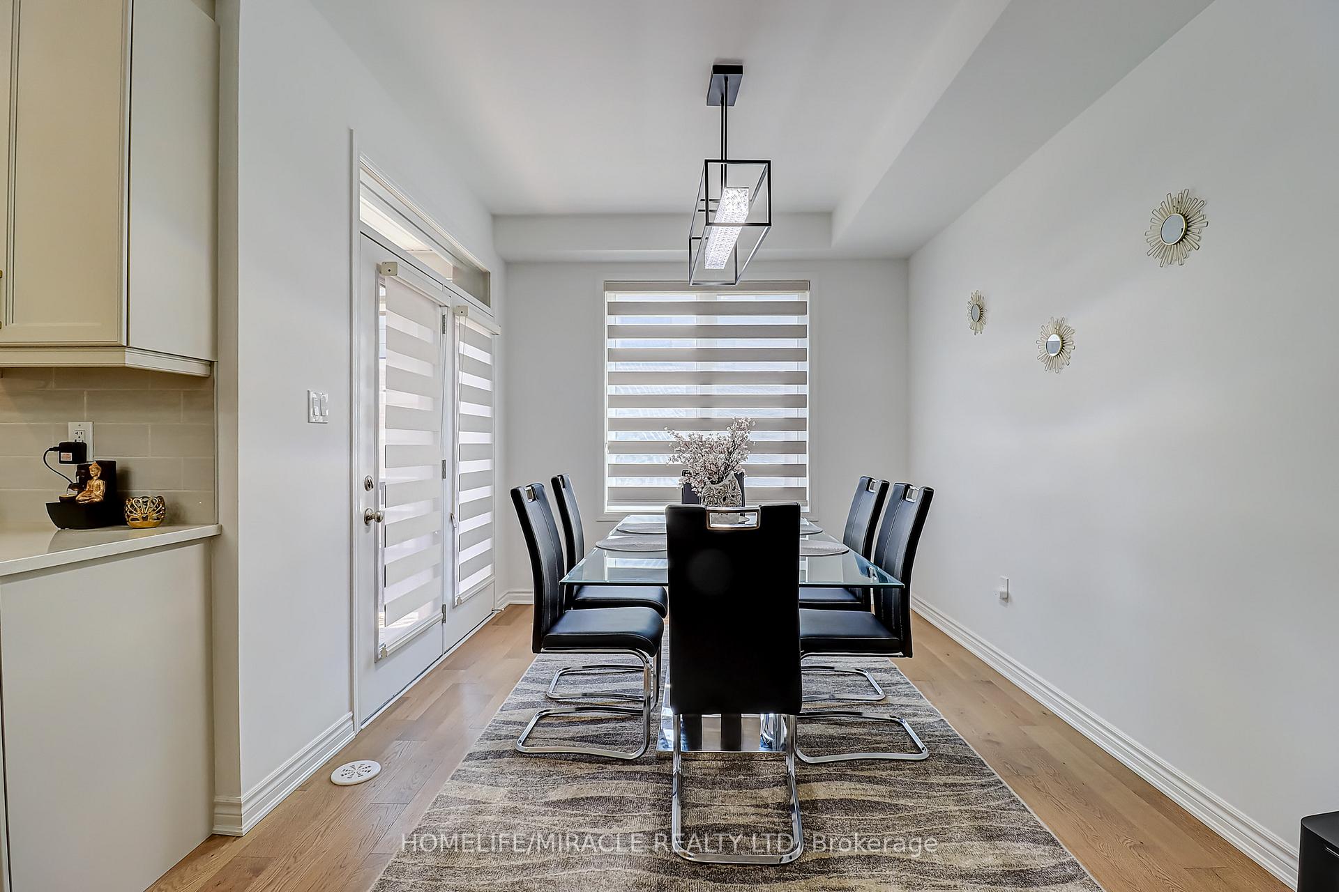 Photo 10 of 1188 Wheat Boom Drive, Oakville, Joshua Meadows — HOMEH