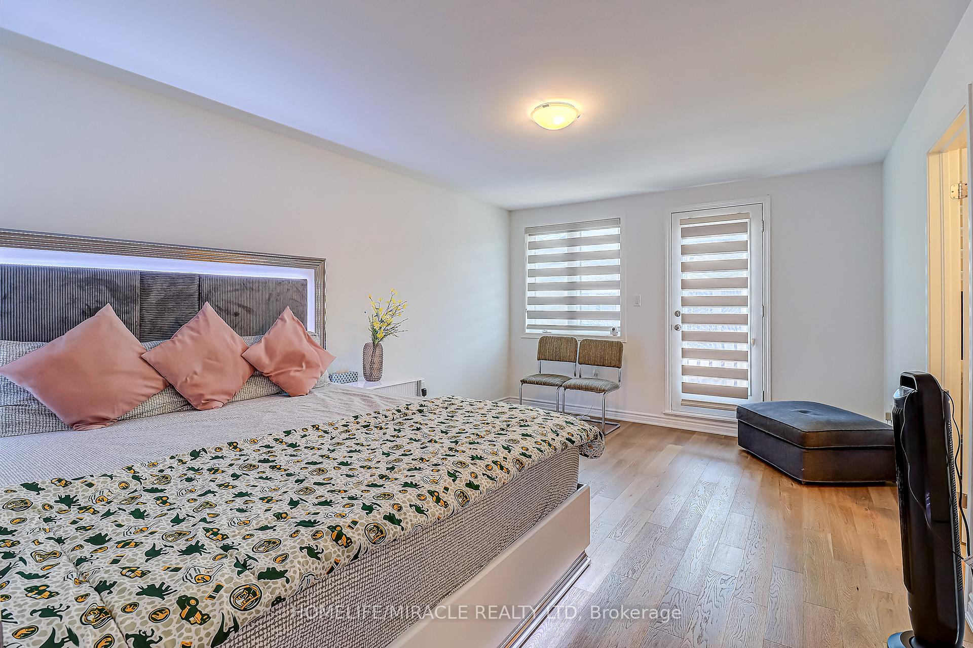 Photo 12 of 1188 Wheat Boom Drive, Oakville, Joshua Meadows — HOMEH