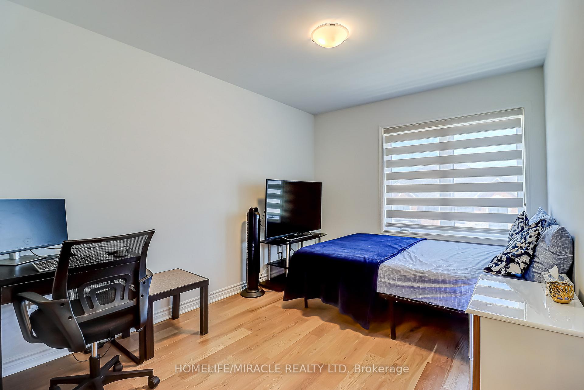 Photo 18 of 1188 Wheat Boom Drive, Oakville, Joshua Meadows — HOMEH