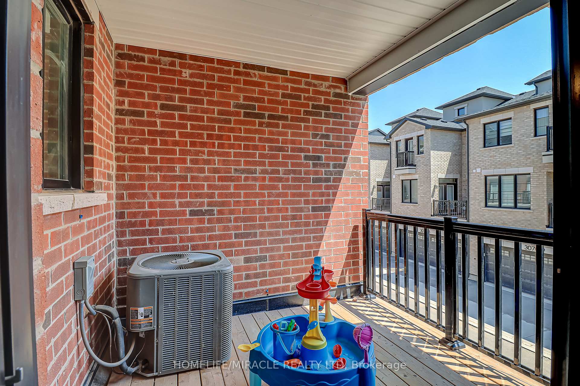 Photo 24 of 1188 Wheat Boom Drive, Oakville, Joshua Meadows — HOMEH