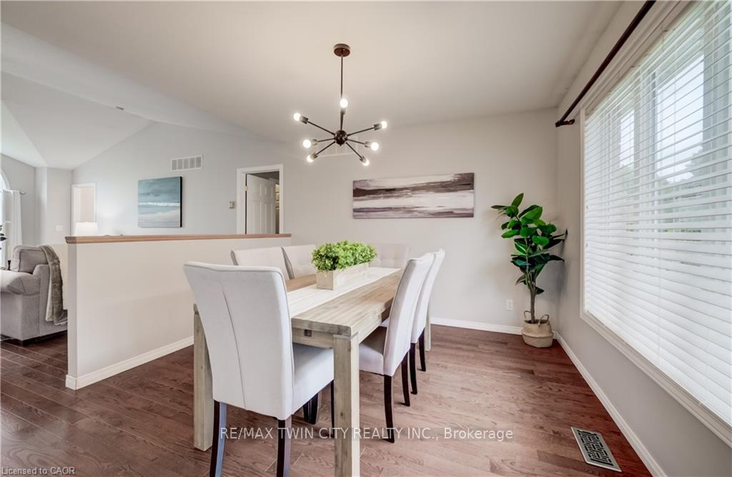 Photo 7 of 27 Chandos Drive, Kitchener, Centreville Chicopee — HOMEH