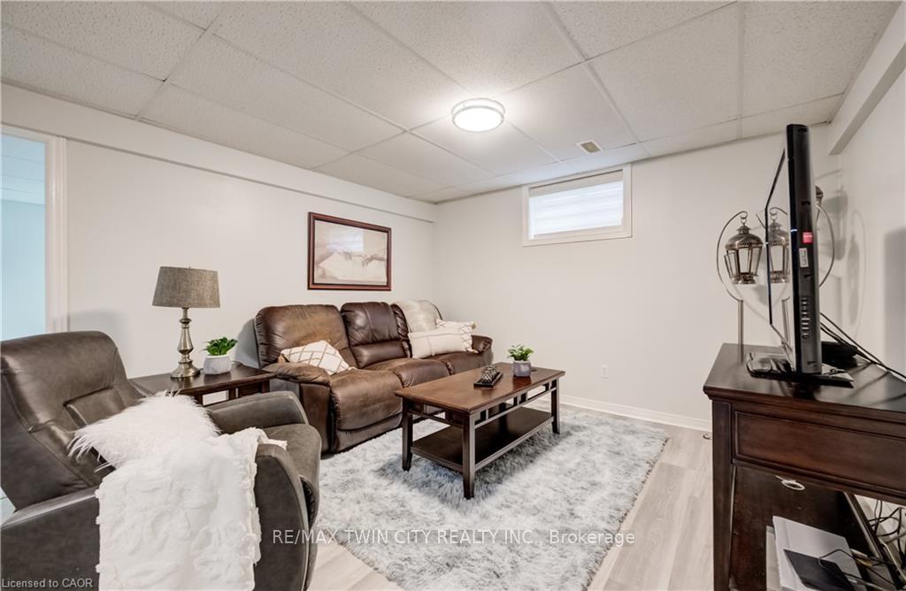 Photo 26 of 27 Chandos Drive, Kitchener, Centreville Chicopee — HOMEH