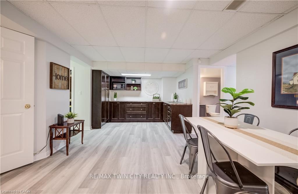 Photo 27 of 27 Chandos Drive, Kitchener, Centreville Chicopee — HOMEH