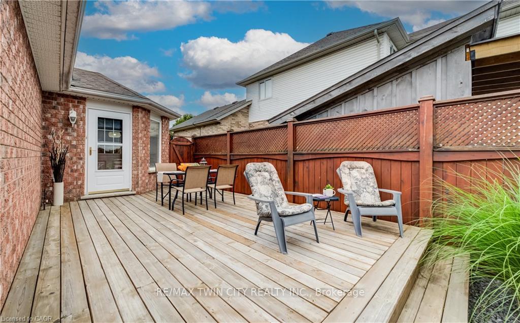 Photo 39 of 27 Chandos Drive, Kitchener, Centreville Chicopee — HOMEH
