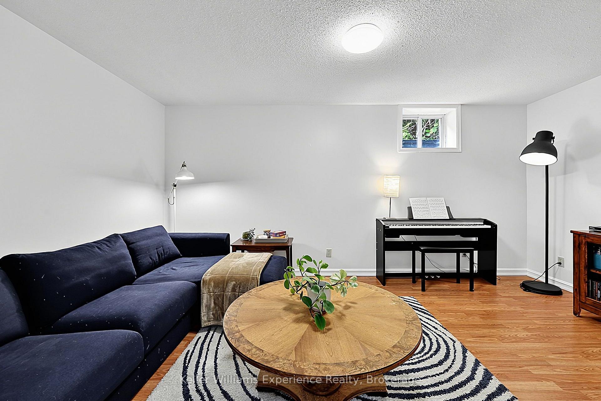 Photo 20 of 1044 Dina Crescent, Midland — HOMEH