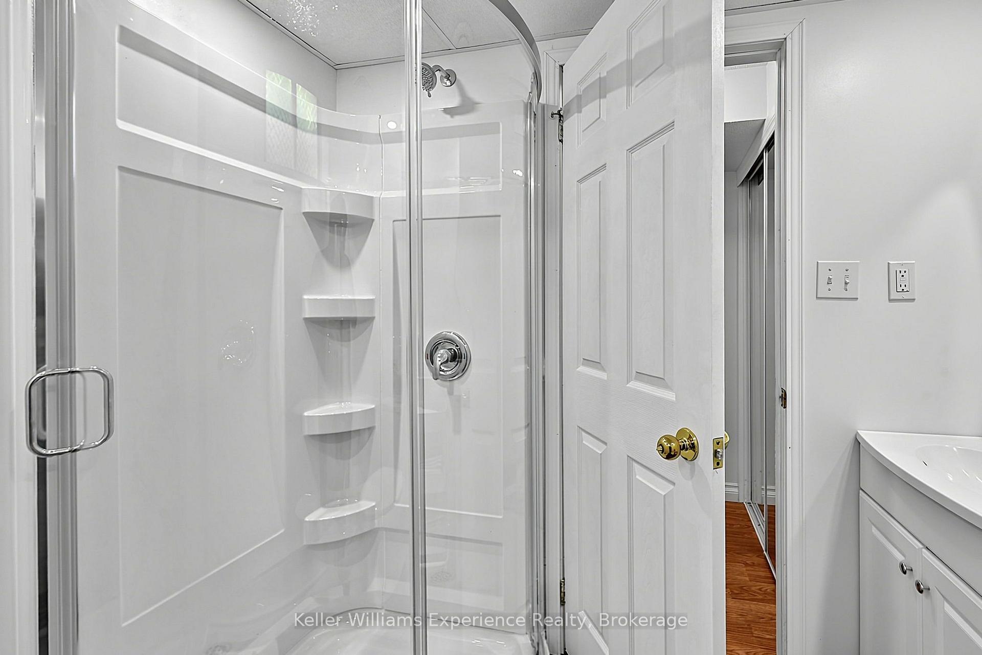 Photo 25 of 1044 Dina Crescent, Midland — HOMEH