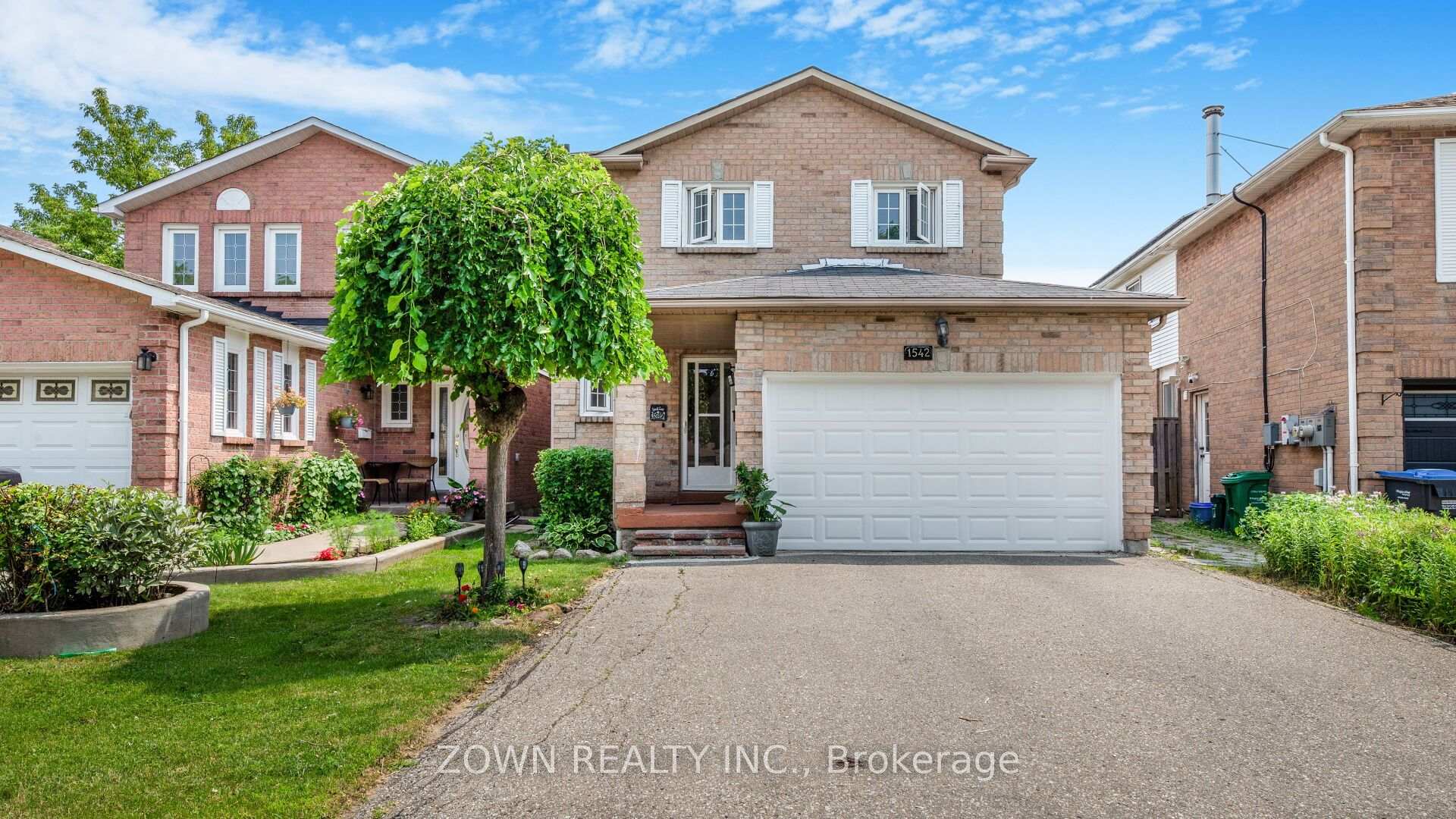 Photo 1 of 1542 Kirkrow Crescent, Mississauga, East Credit — HOMEH