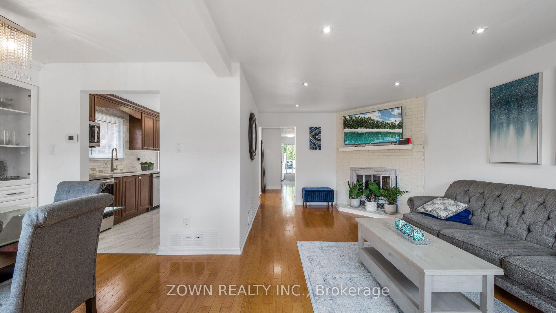 Photo 6 of 1542 Kirkrow Crescent, Mississauga, East Credit — HOMEH