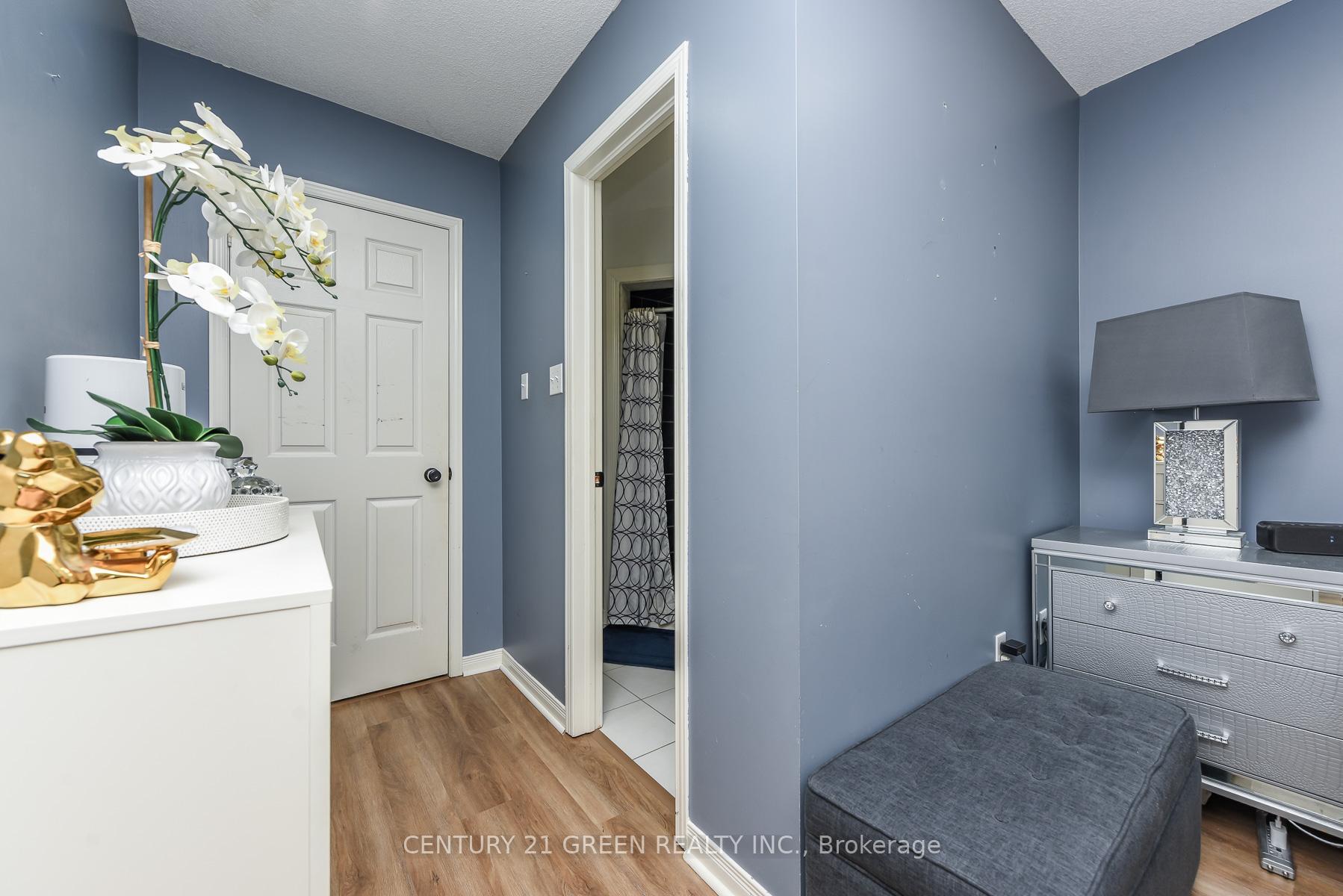 Photo 23 of 200 Winners Circle, Brampton, Northwest Sandalwood Parkway — HOMEH