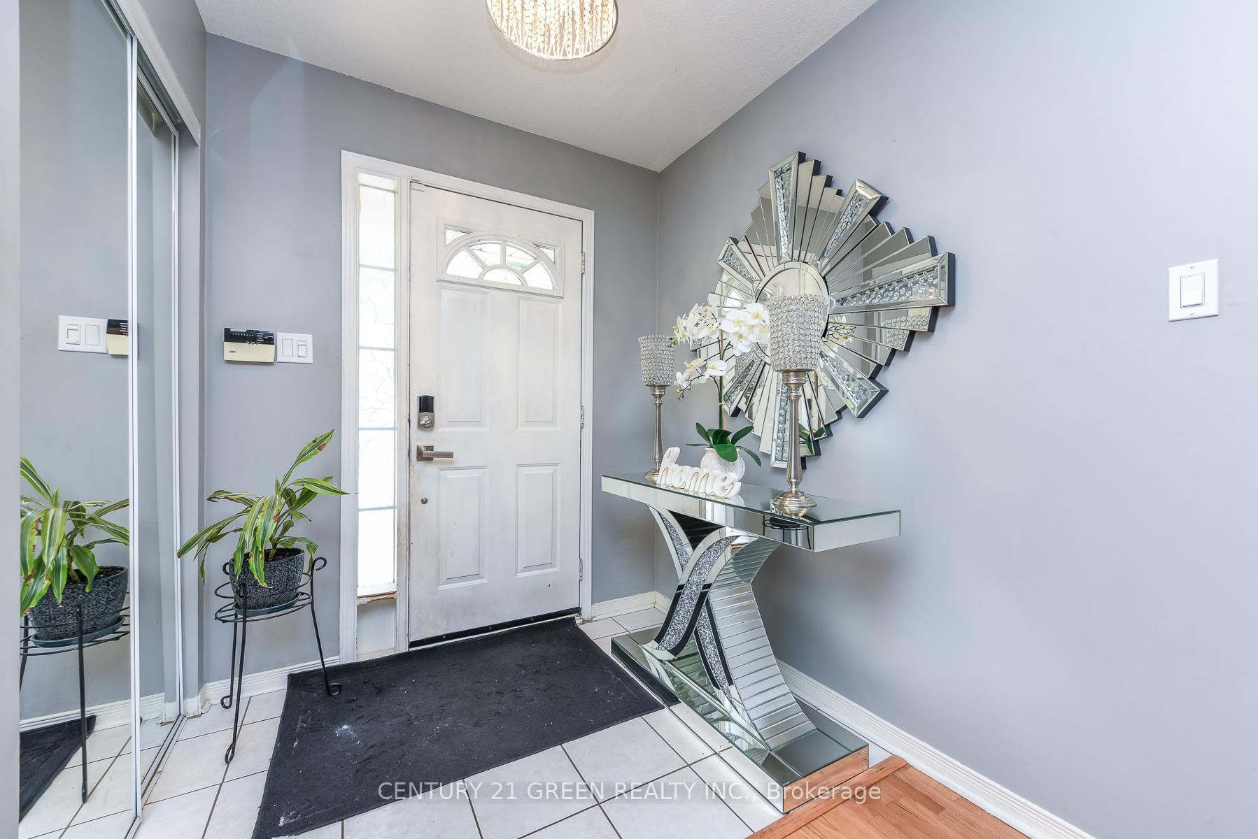 Photo 25 of 200 Winners Circle, Brampton, Northwest Sandalwood Parkway — HOMEH