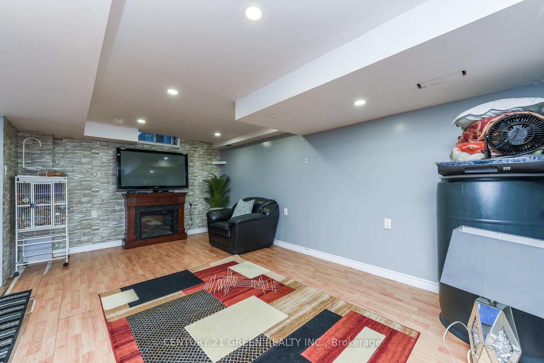 Photo 38 of 200 Winners Circle, Brampton, Northwest Sandalwood Parkway — HOMEH