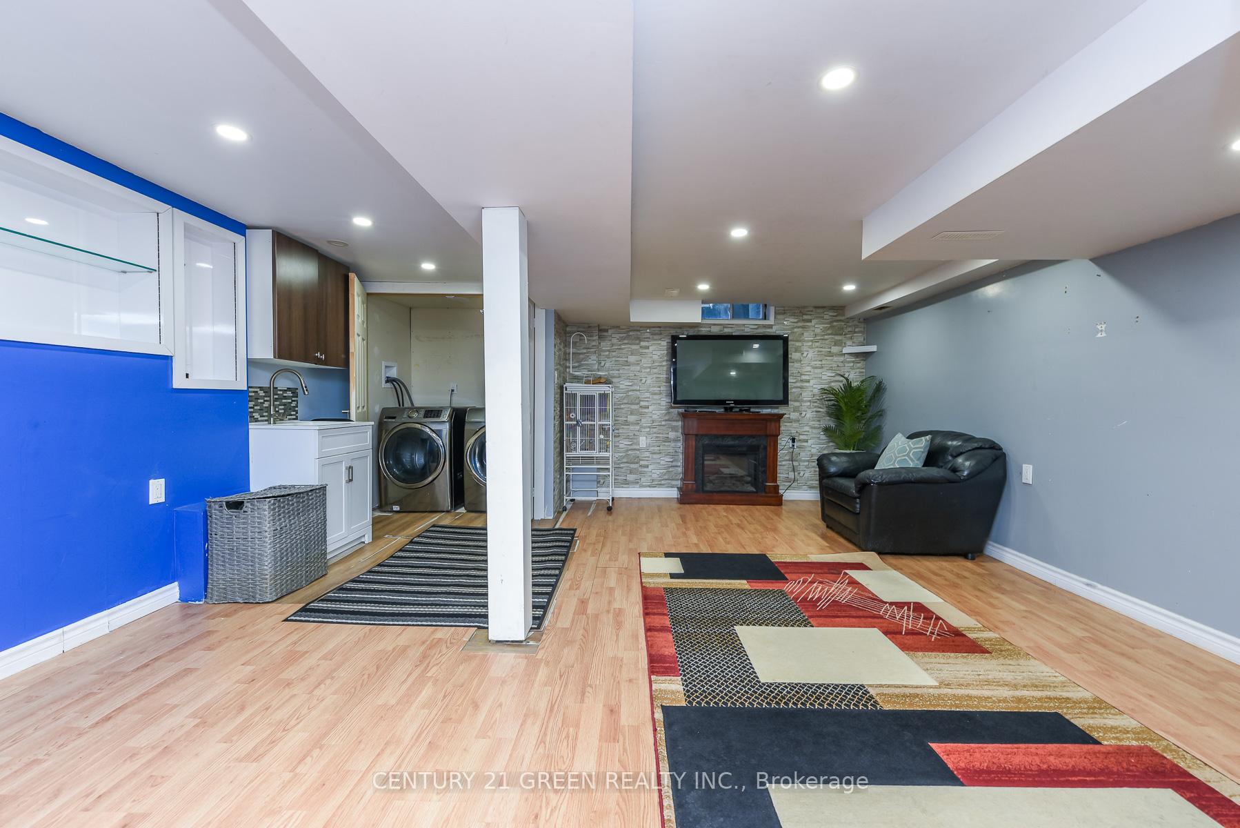 Photo 42 of 200 Winners Circle, Brampton, Northwest Sandalwood Parkway — HOMEH