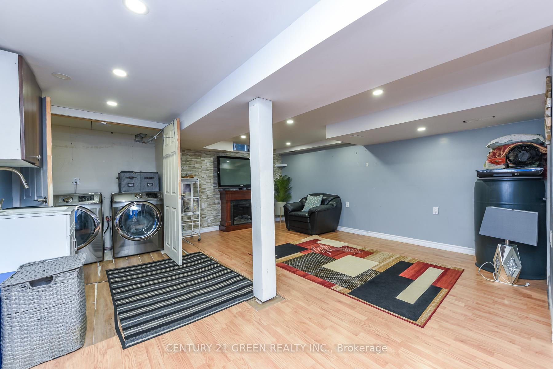 Photo 43 of 200 Winners Circle, Brampton, Northwest Sandalwood Parkway — HOMEH