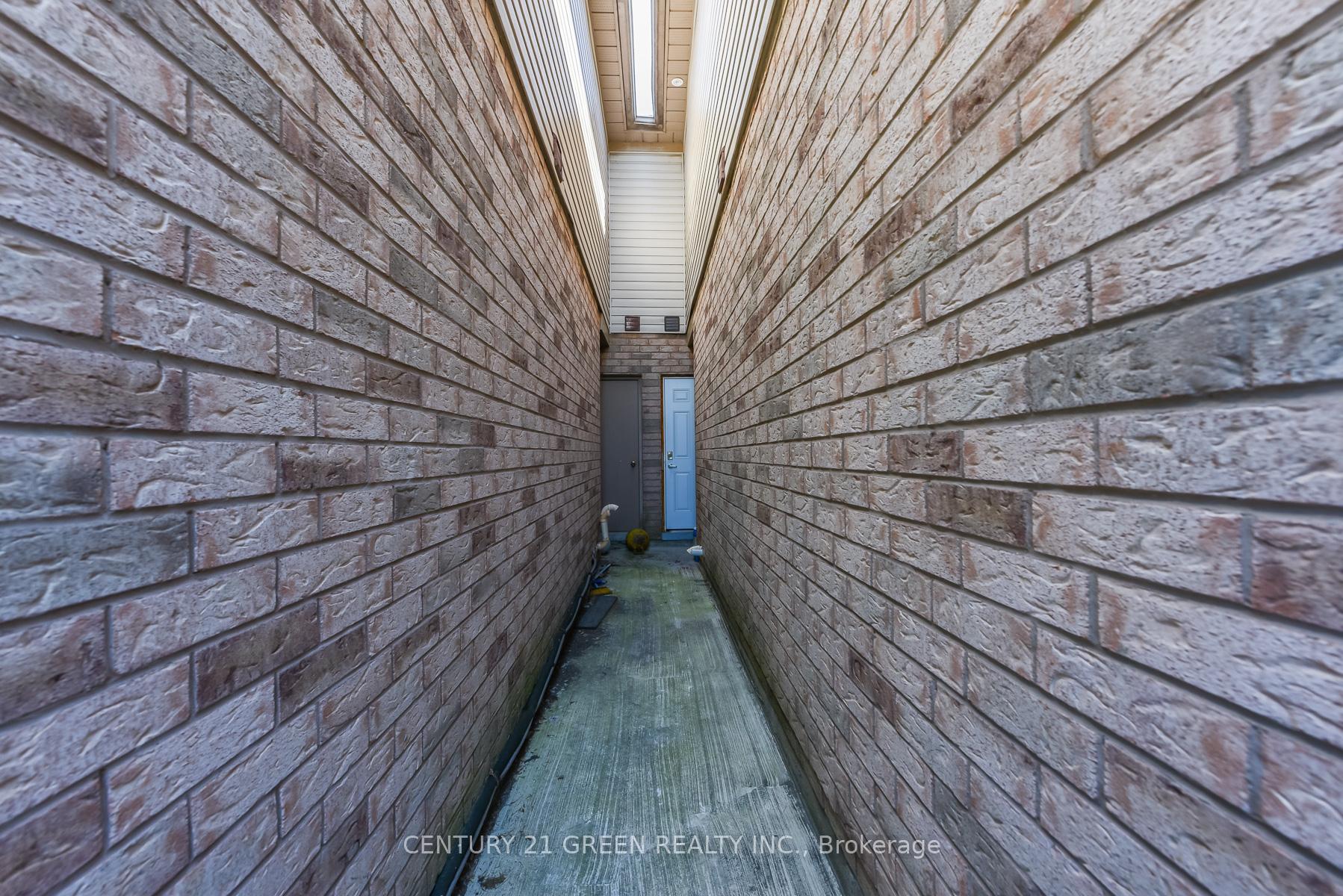 Photo 50 of 200 Winners Circle, Brampton, Northwest Sandalwood Parkway — HOMEH