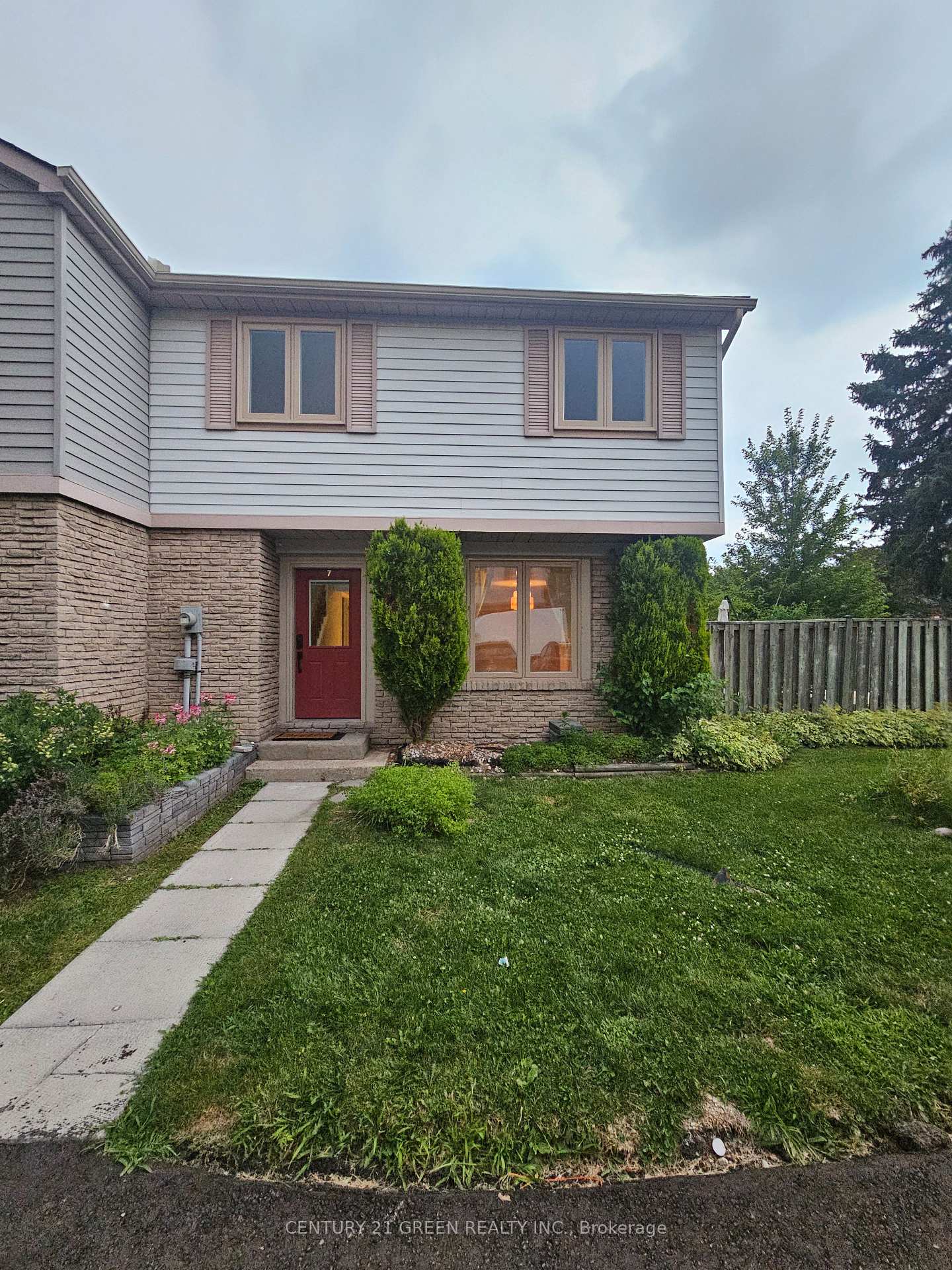 Photo 1 of Unit 7, 98 Falconer Drive, Mississauga, Streetsville — HOMEH