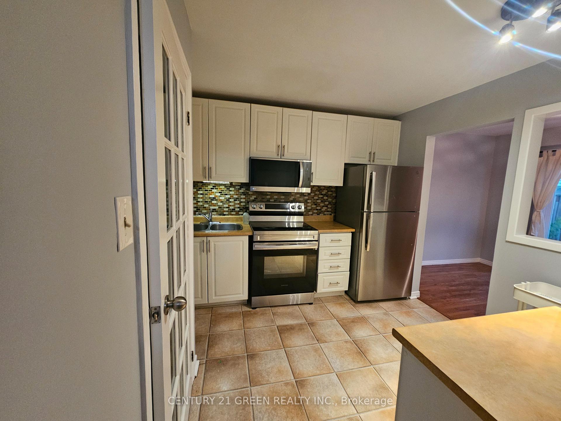 Photo 12 of Unit 7, 98 Falconer Drive, Mississauga, Streetsville — HOMEH