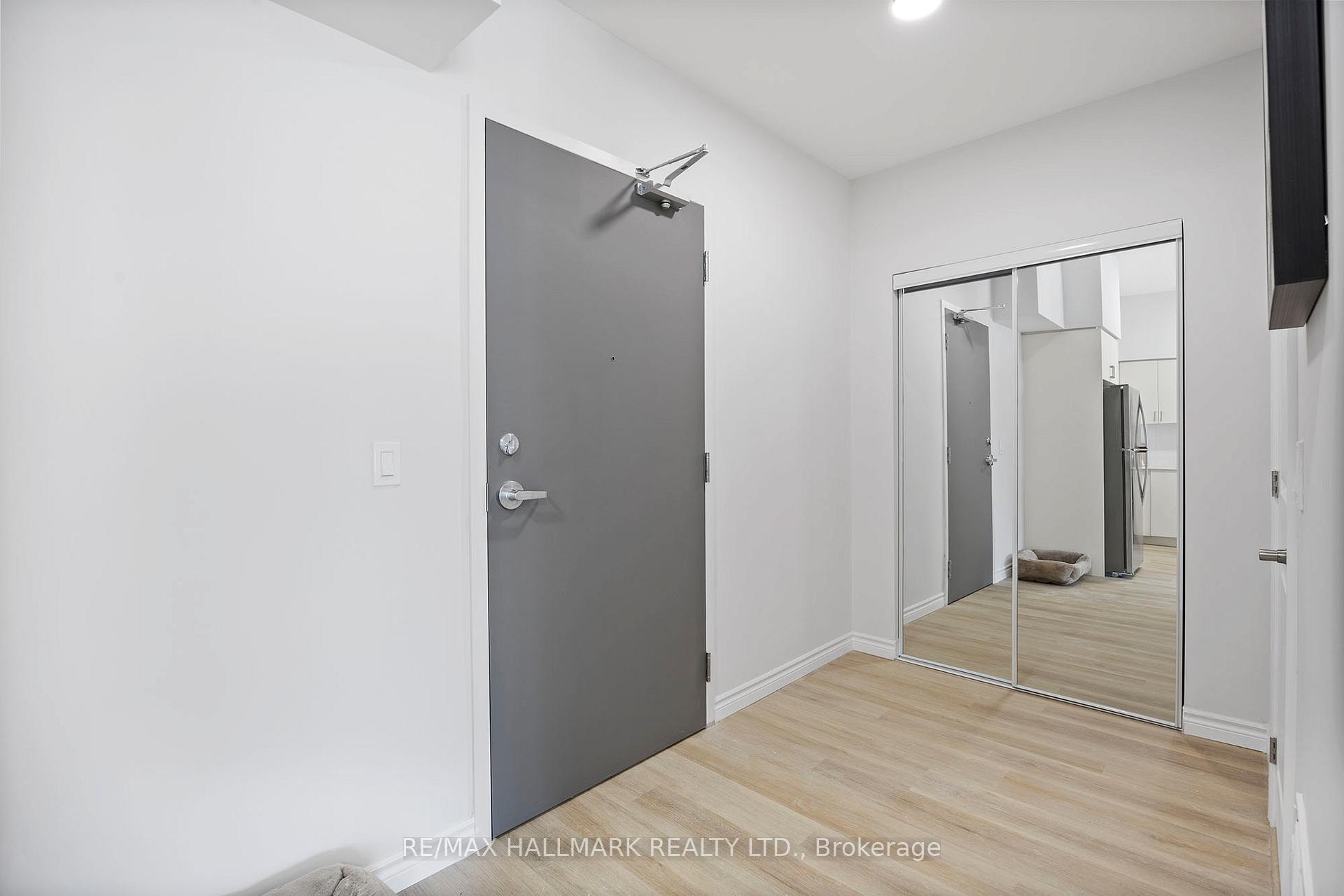Photo 2 of Unit 106, 70 Dean Avenue, Barrie, Painswick South — HOMEH
