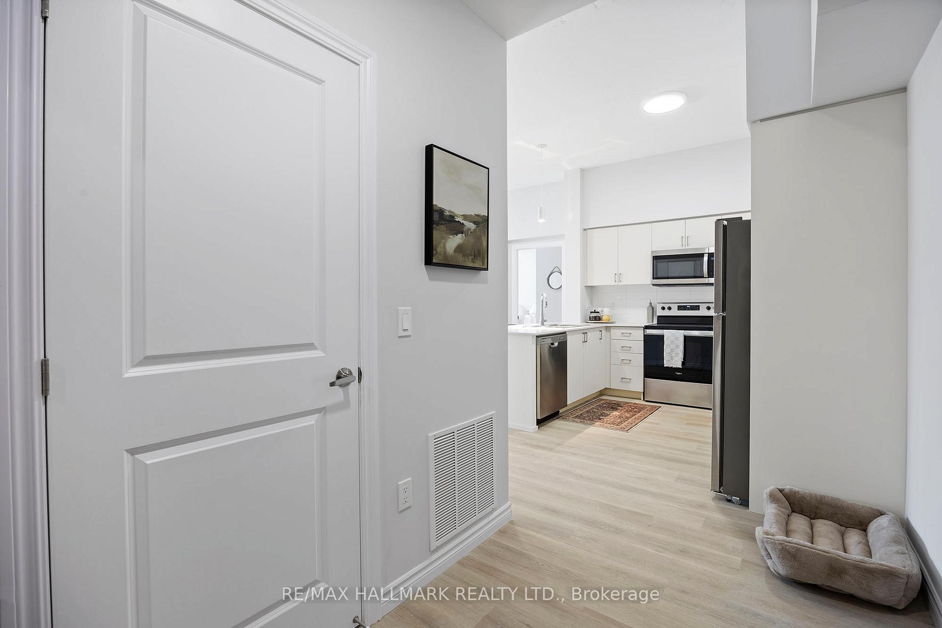 Photo 3 of Unit 106, 70 Dean Avenue, Barrie, Painswick South — HOMEH
