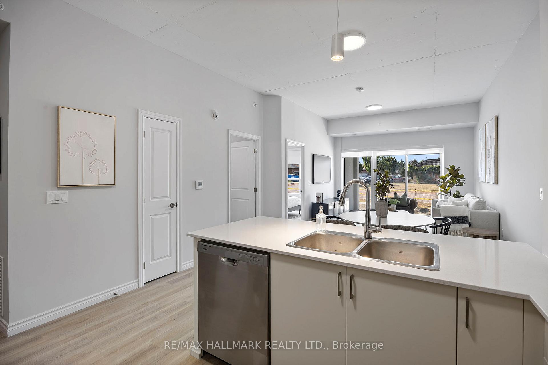 Photo 6 of Unit 228, 70 Dean Avenue, Barrie, Painswick South — HOMEH