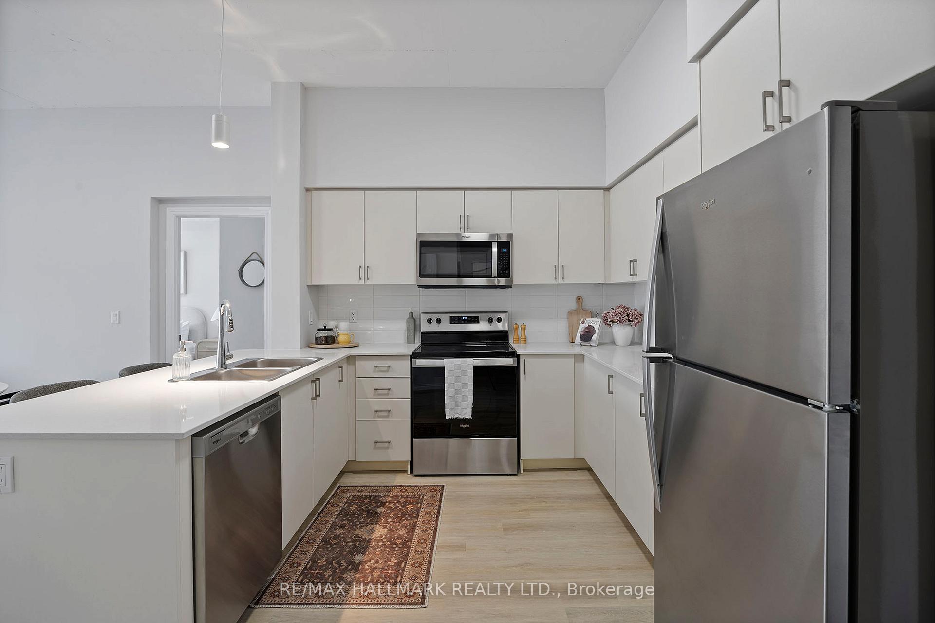 Photo 4 of Unit 215, 70 Dean Avenue, Barrie, Painswick South — HOMEH