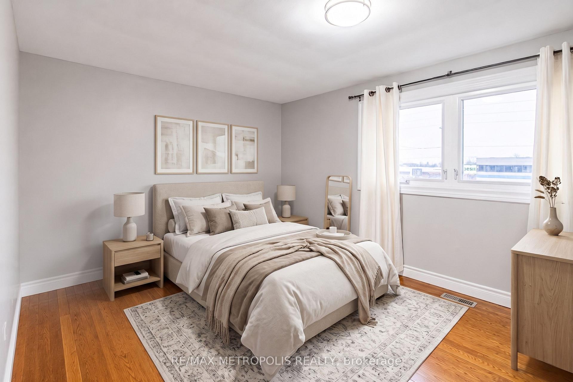 Photo 5 of 1098 Cedar Street, Oshawa, Lakeview — HOMEH