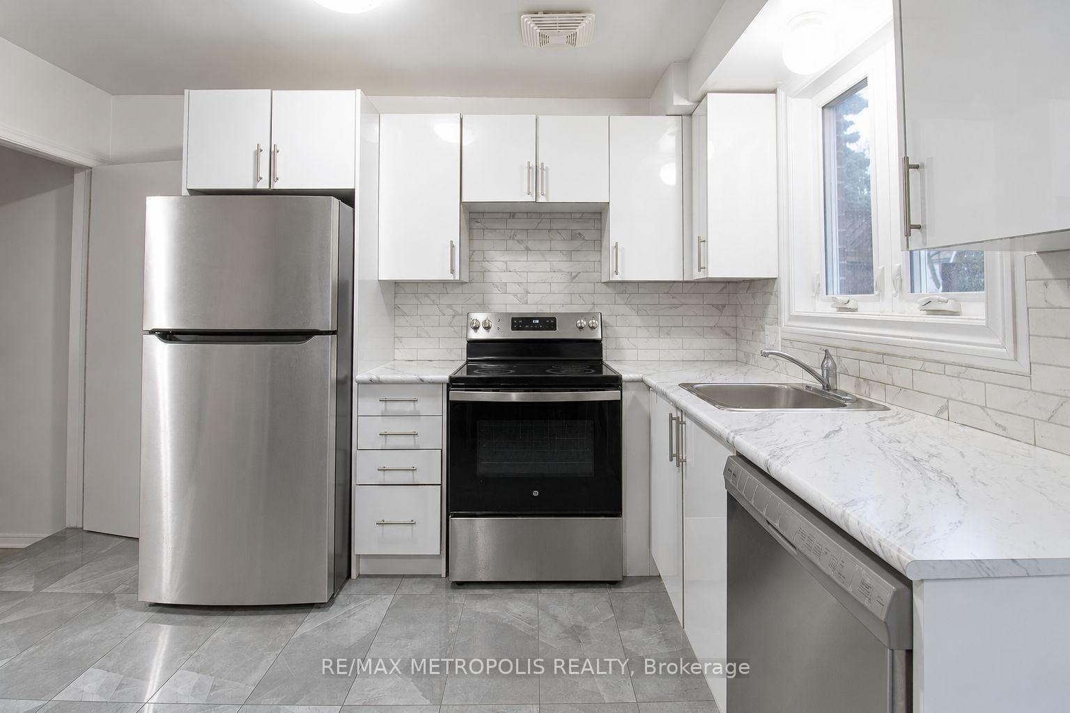 Photo 13 of 1098 Cedar Street, Oshawa, Lakeview — HOMEH