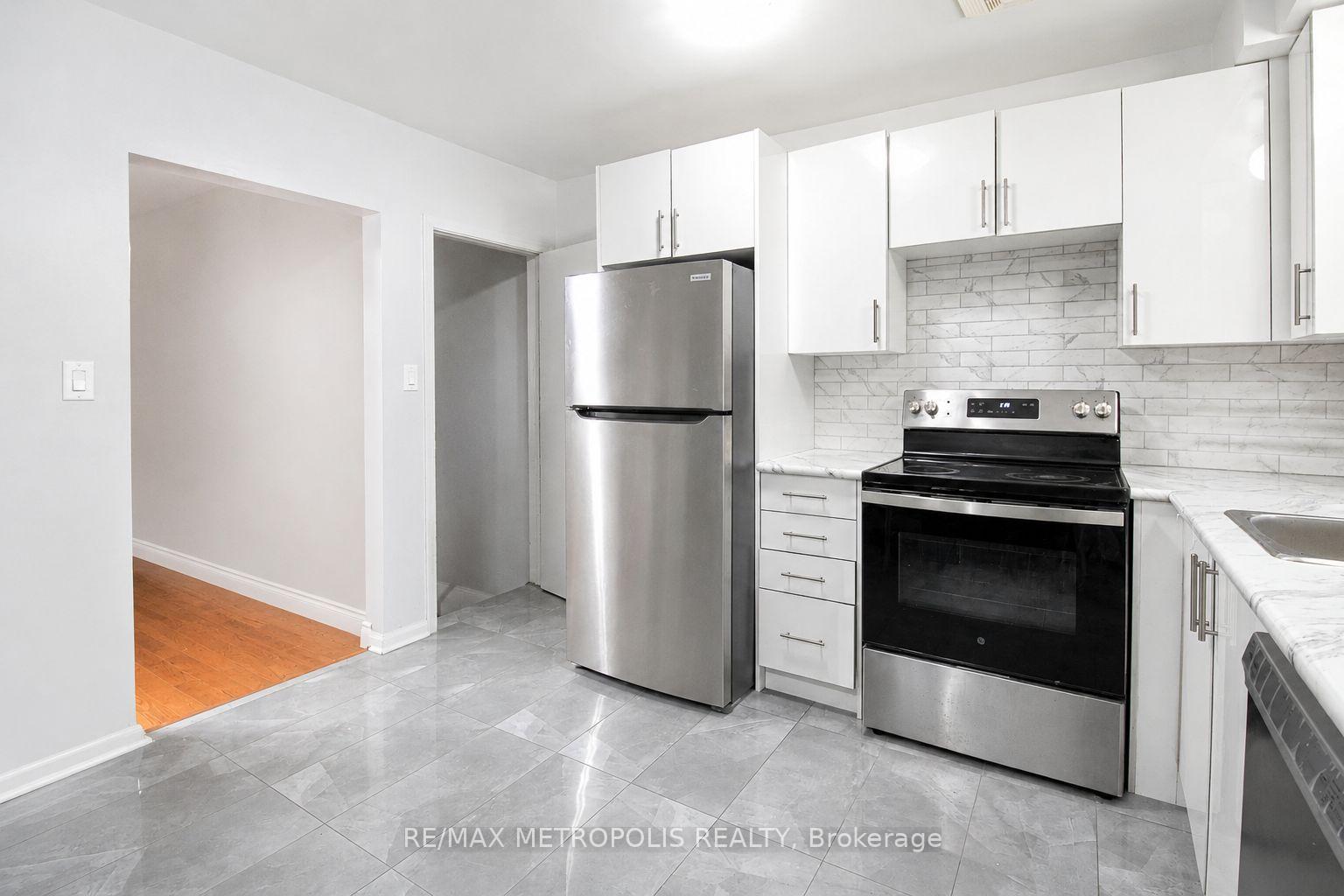 Photo 15 of 1098 Cedar Street, Oshawa, Lakeview — HOMEH