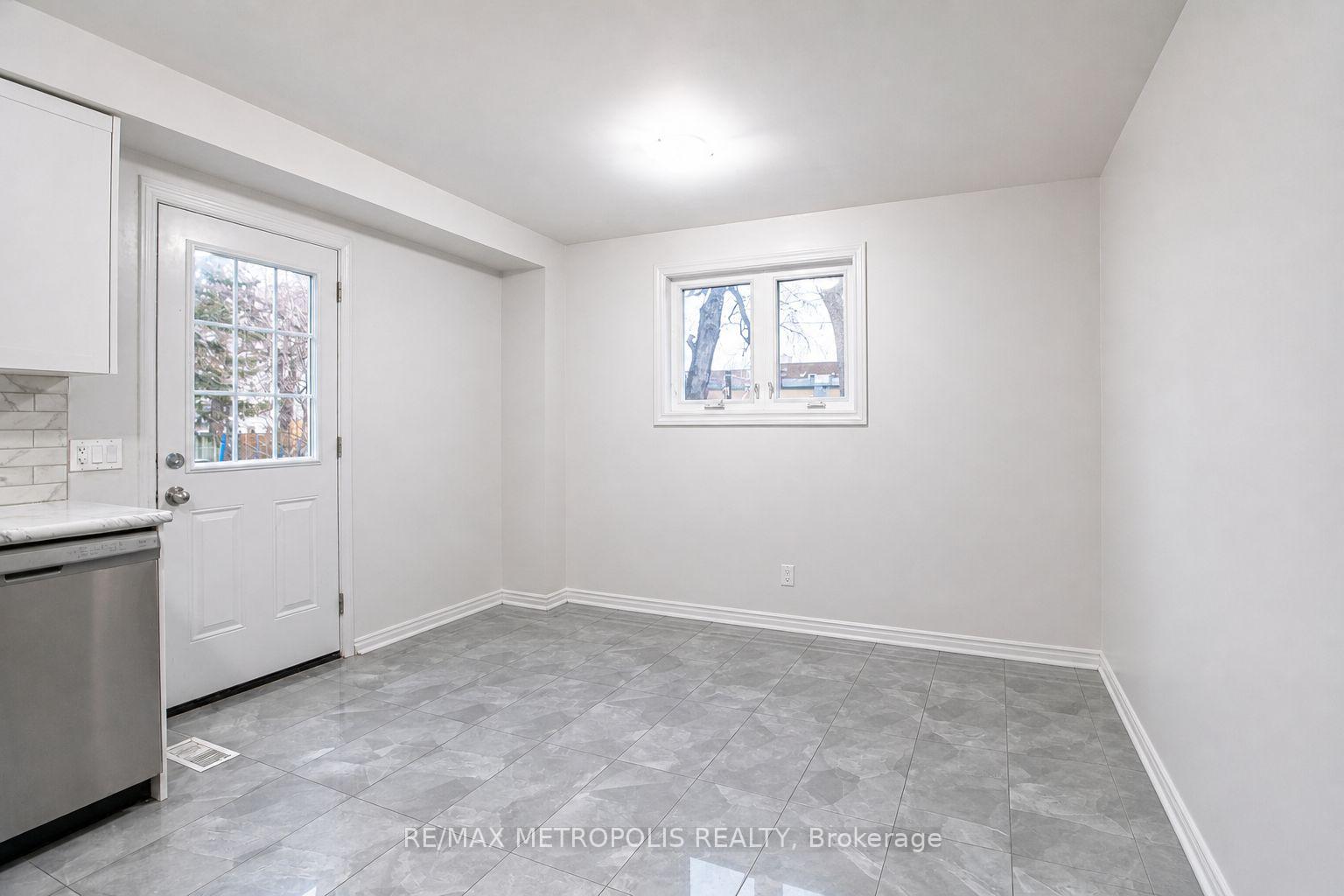 Photo 17 of 1098 Cedar Street, Oshawa, Lakeview — HOMEH