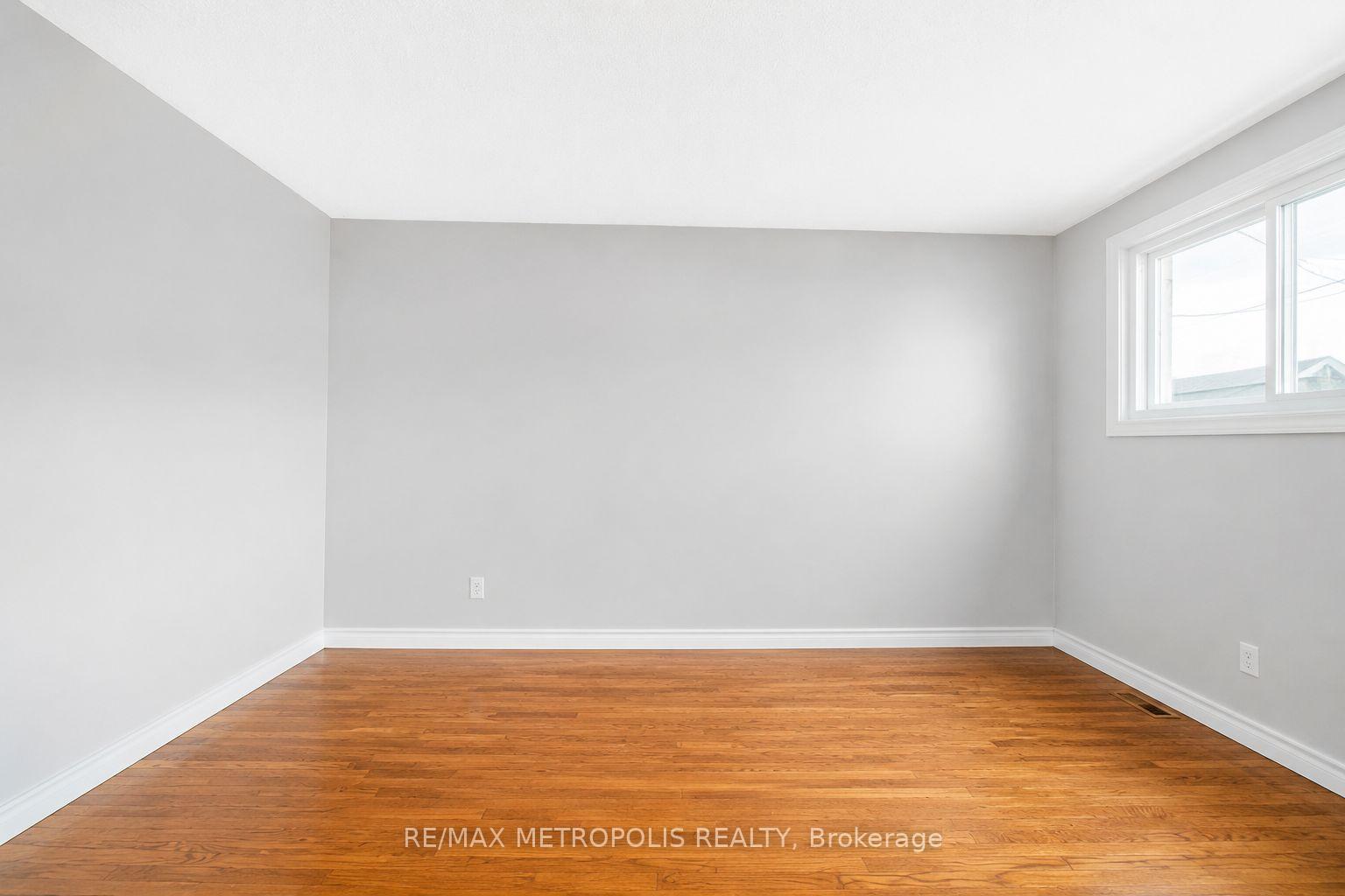 Photo 24 of 1098 Cedar Street, Oshawa, Lakeview — HOMEH