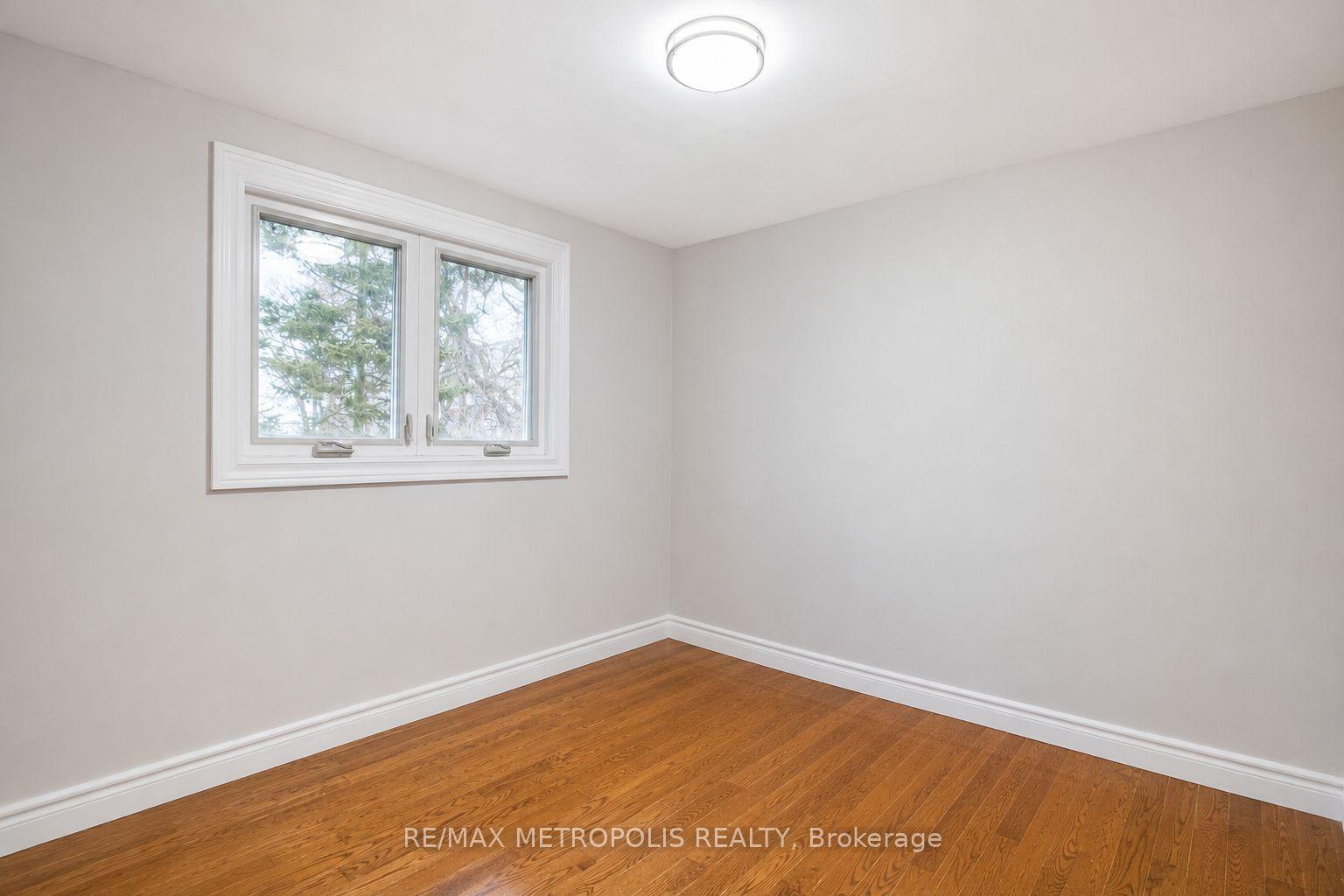Photo 31 of 1098 Cedar Street, Oshawa, Lakeview — HOMEH