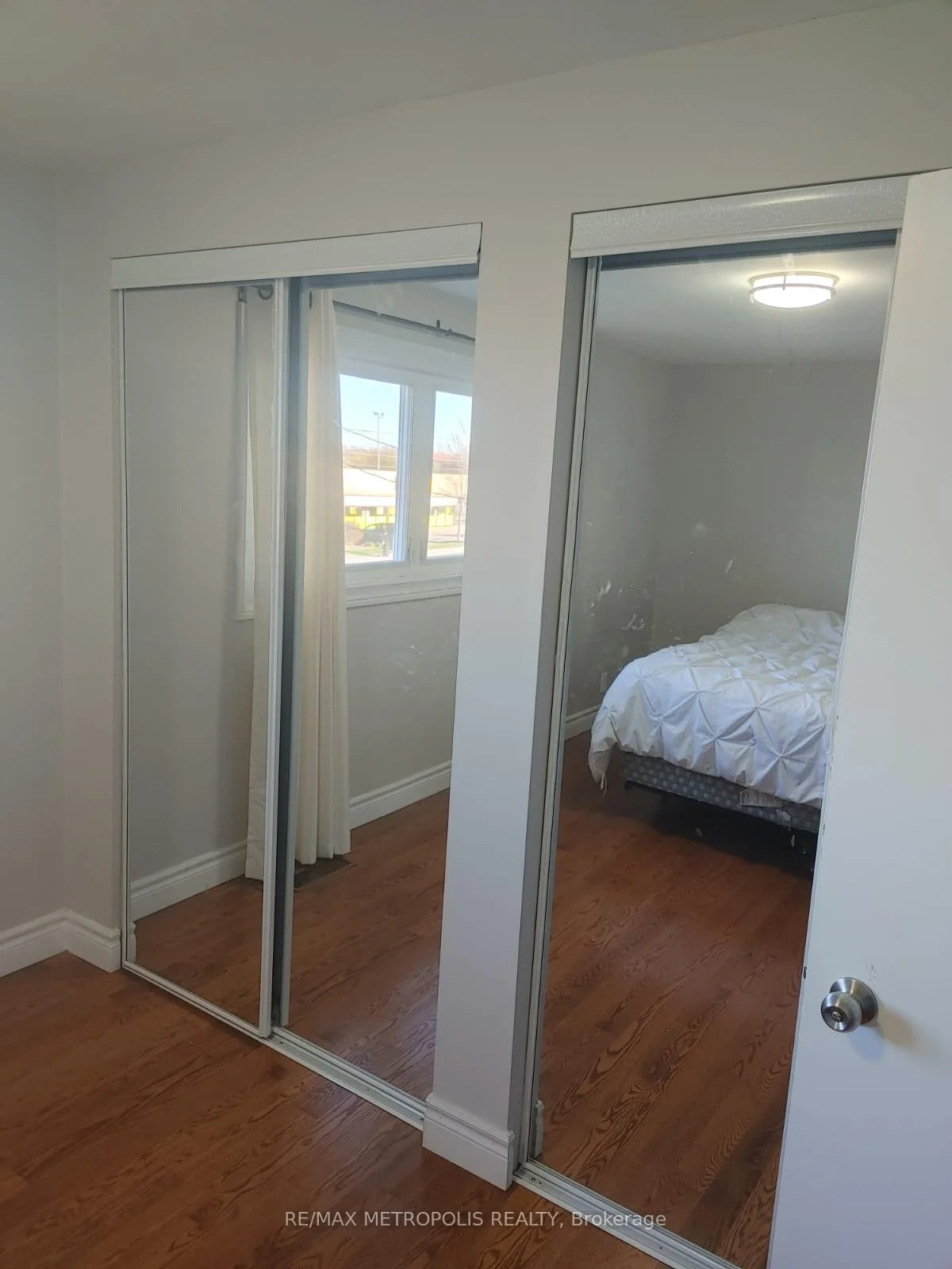 Photo 8 of 1098 Cedar Street, Oshawa, Lakeview — HOMEH