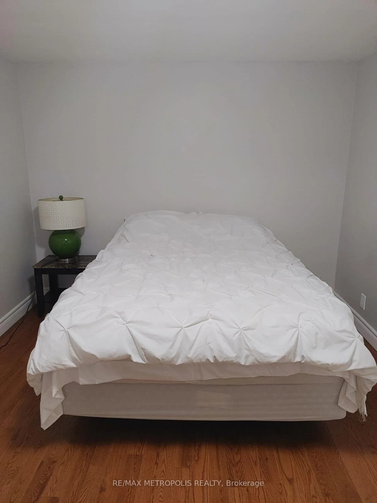 Photo 10 of 1098 Cedar Street, Oshawa, Lakeview — HOMEH