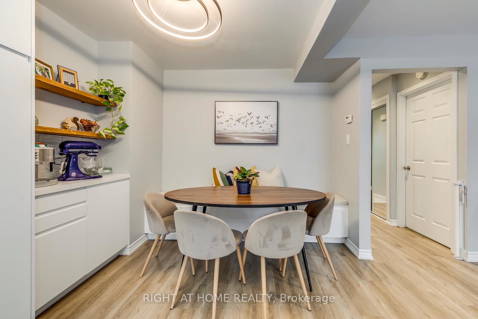 Photo 12 of 132 Ashton Crescent, Brampton, Central Park — HOMEH