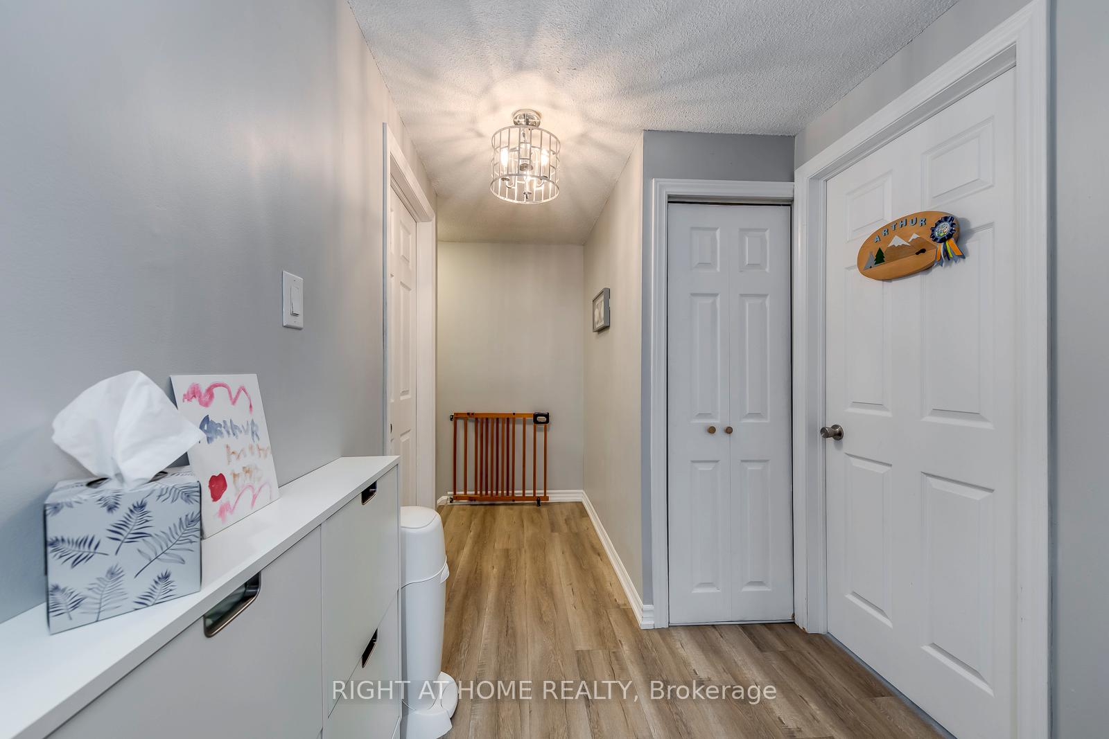 Photo 15 of 132 Ashton Crescent, Brampton, Central Park — HOMEH