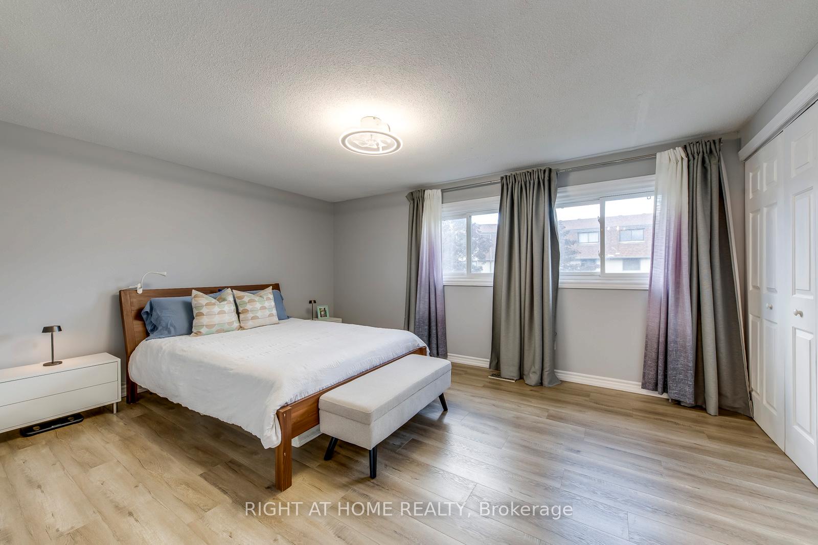 Photo 16 of 132 Ashton Crescent, Brampton, Central Park — HOMEH