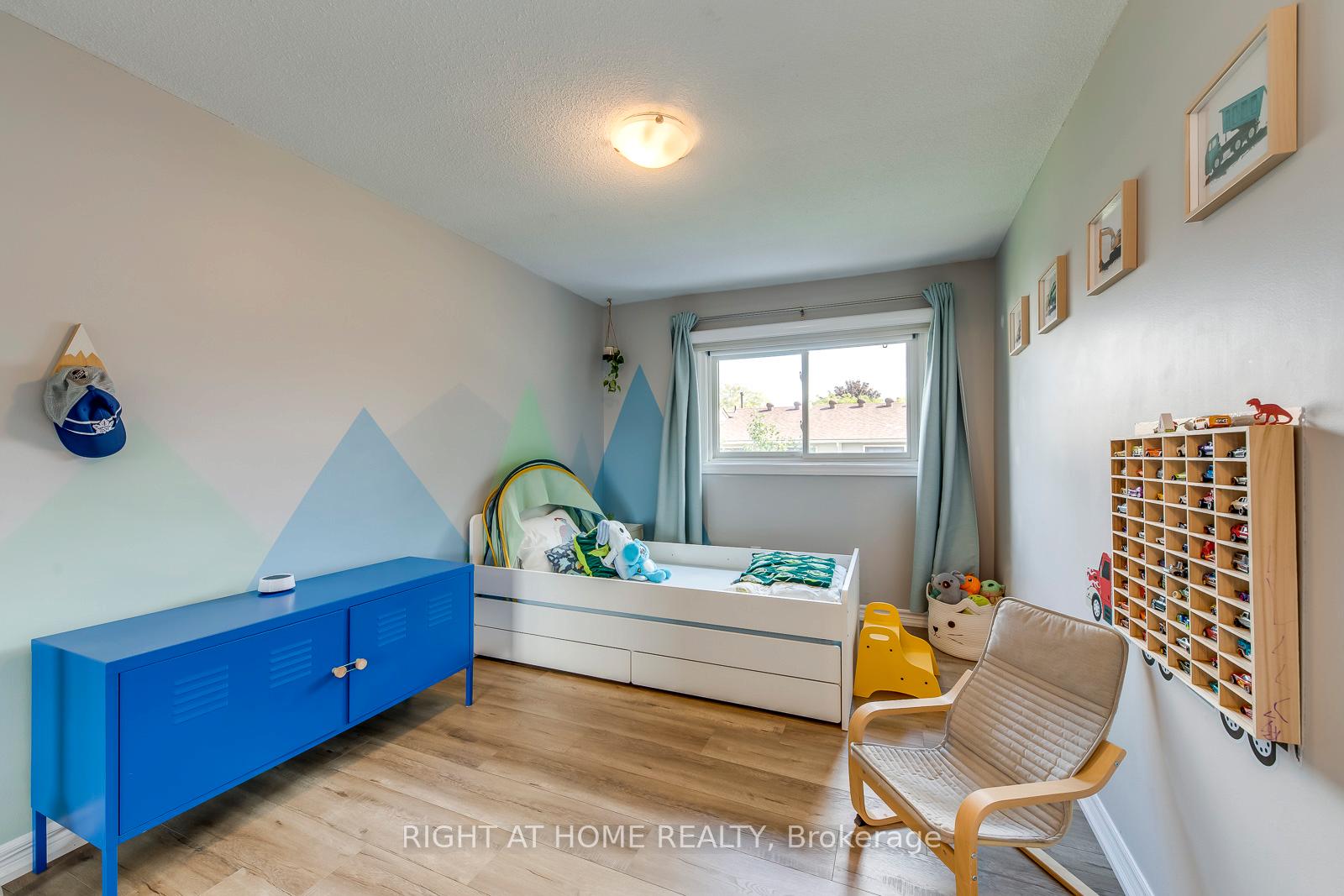 Photo 18 of 132 Ashton Crescent, Brampton, Central Park — HOMEH