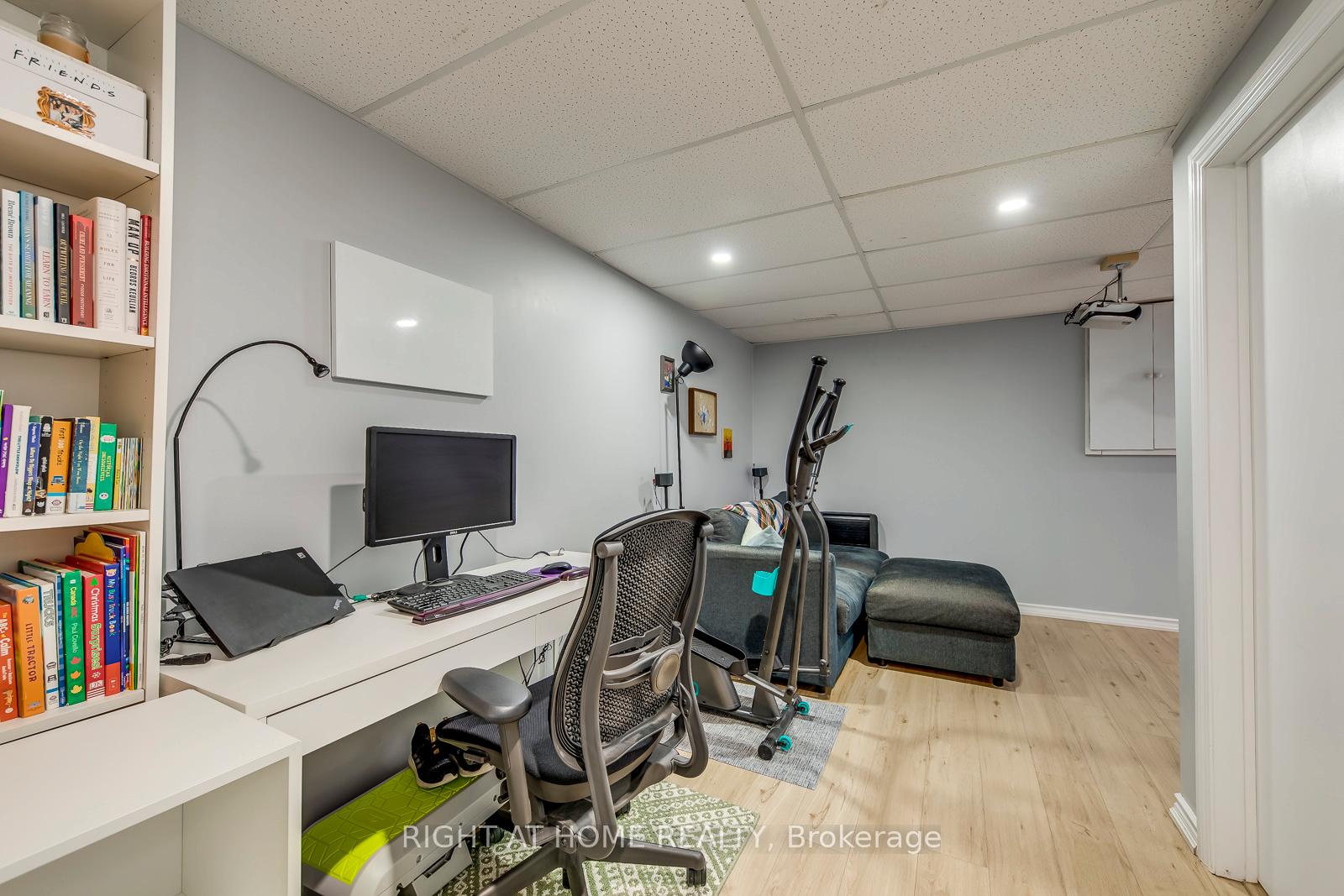 Photo 24 of 132 Ashton Crescent, Brampton, Central Park — HOMEH