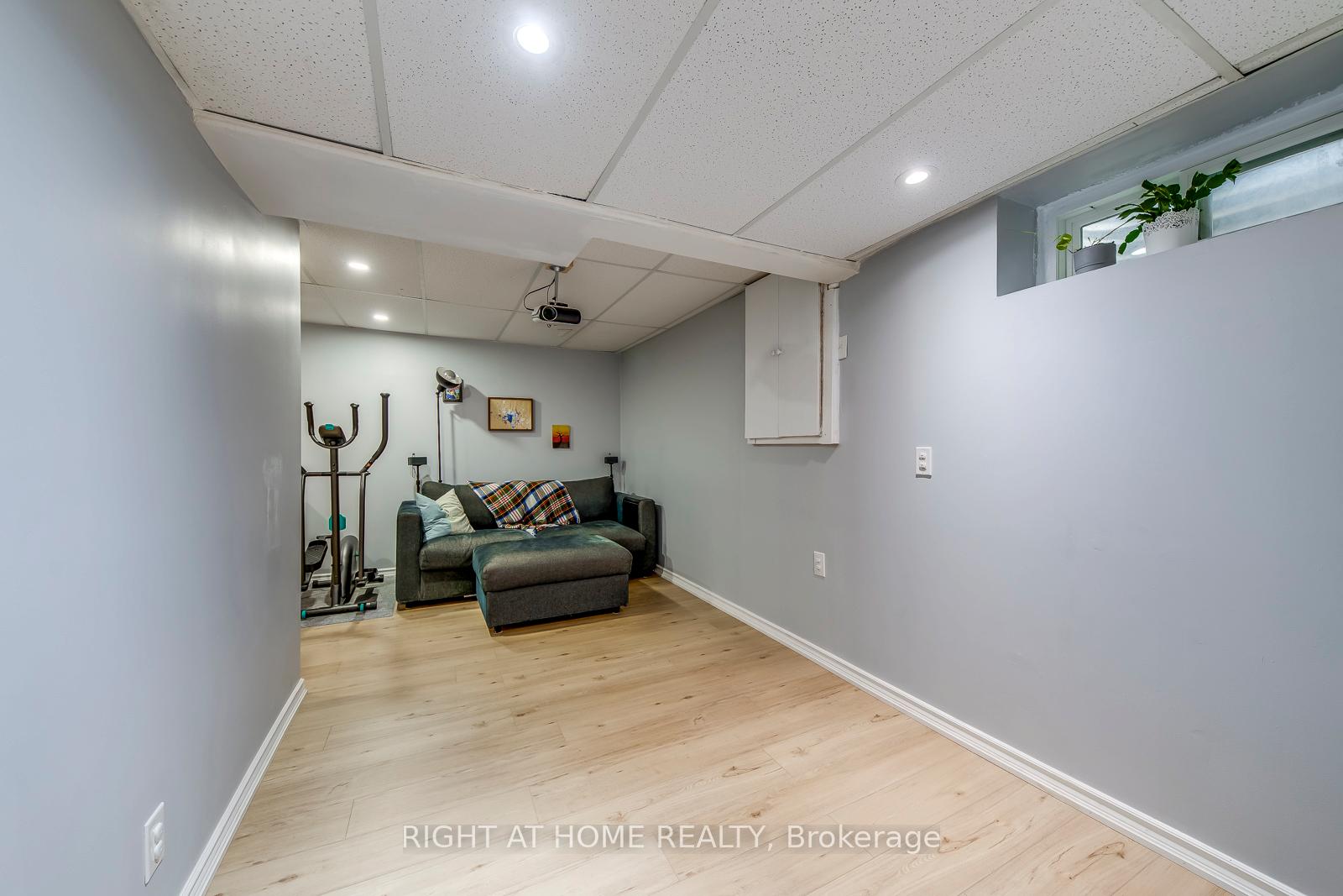 Photo 27 of 132 Ashton Crescent, Brampton, Central Park — HOMEH