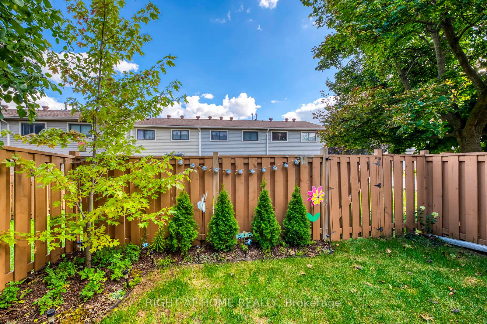 Photo 31 of 132 Ashton Crescent, Brampton, Central Park — HOMEH