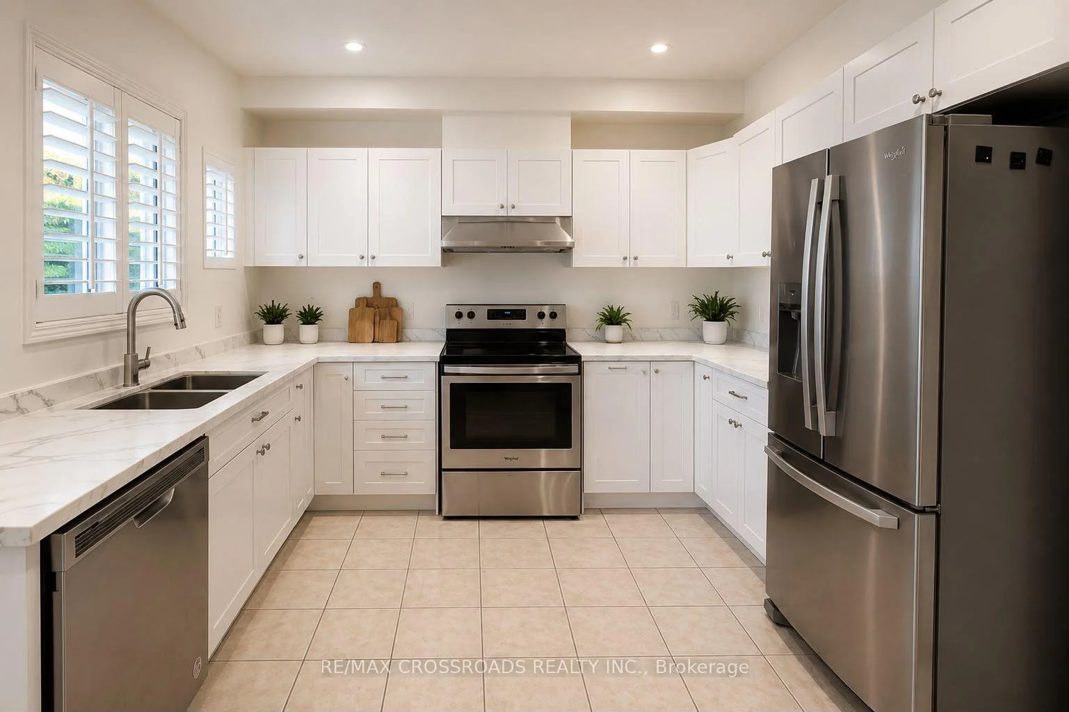 Photo 4 of 1547 Hummingbird Court, Pickering, Highbush — HOMEH