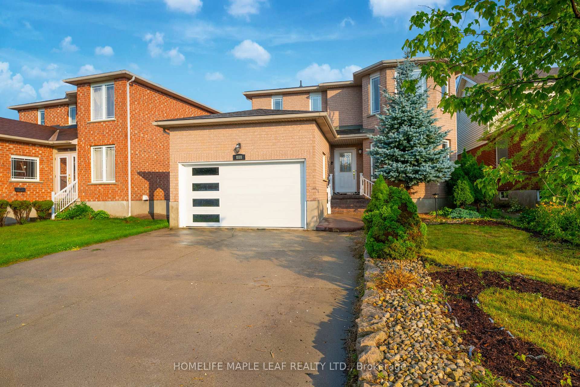 Photo 3 of 888 Paisley Road, Guelph, Willow West/Sugarbush/West Acres — HOMEH