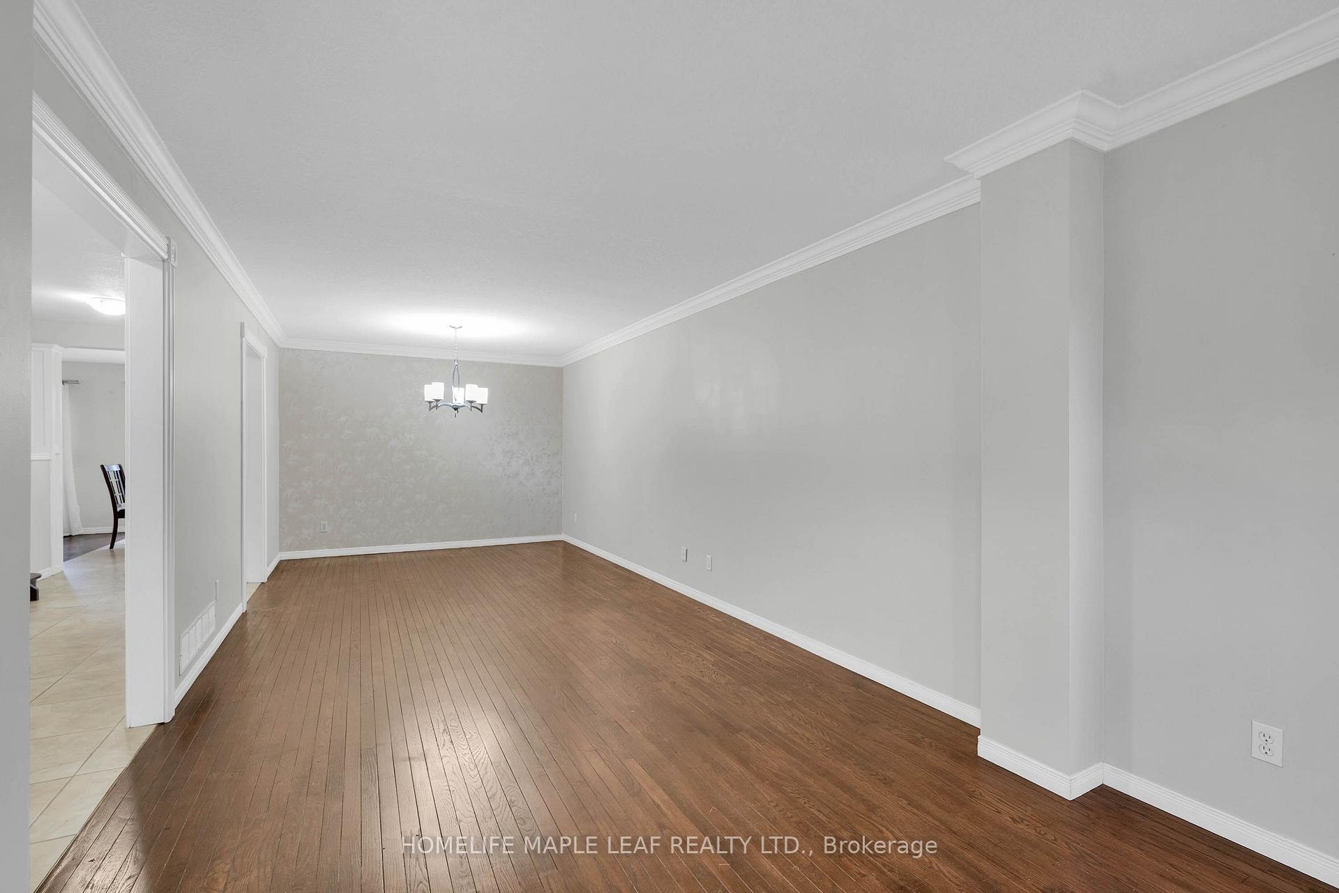 Photo 8 of 888 Paisley Road, Guelph, Willow West/Sugarbush/West Acres — HOMEH