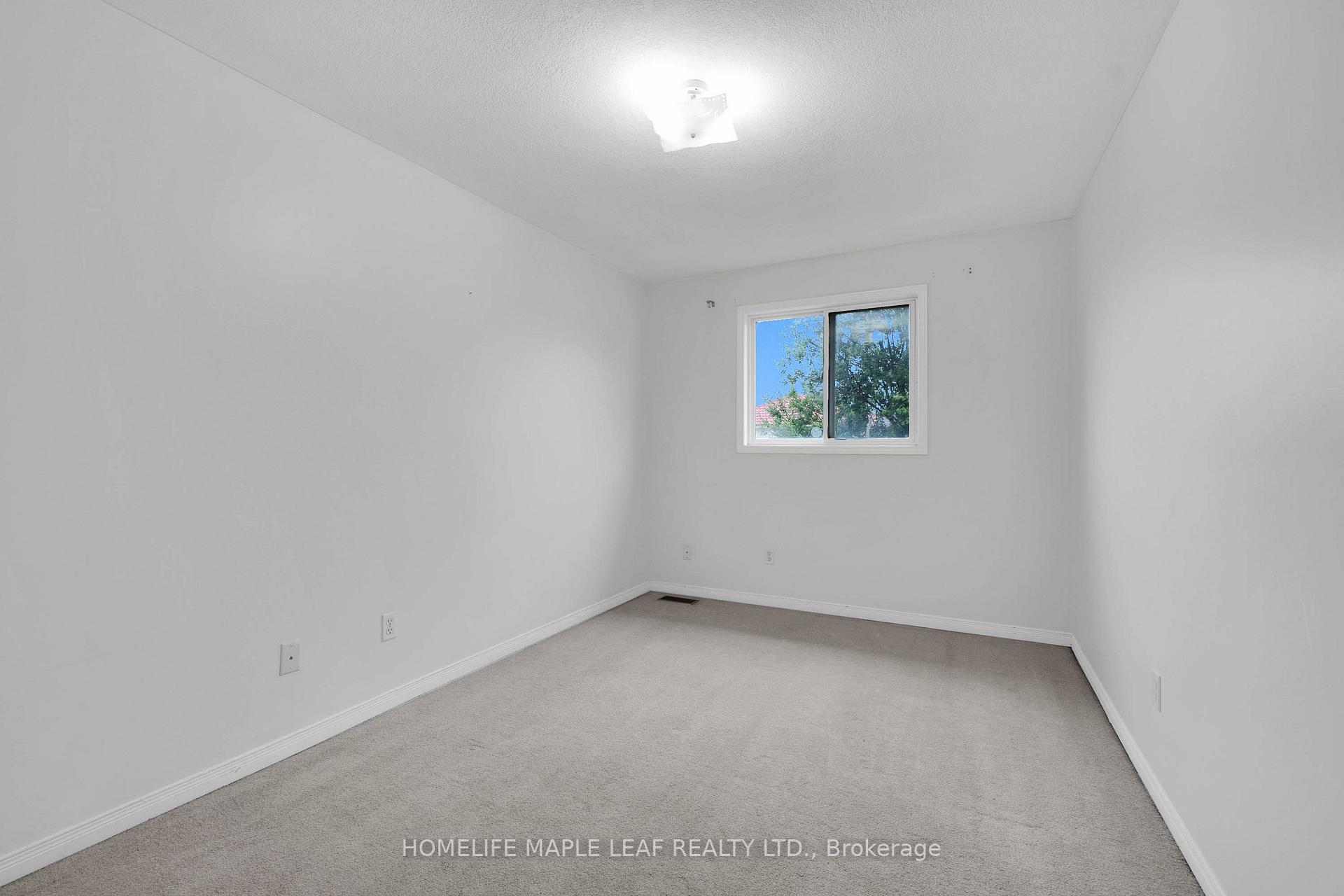Photo 25 of 888 Paisley Road, Guelph, Willow West/Sugarbush/West Acres — HOMEH