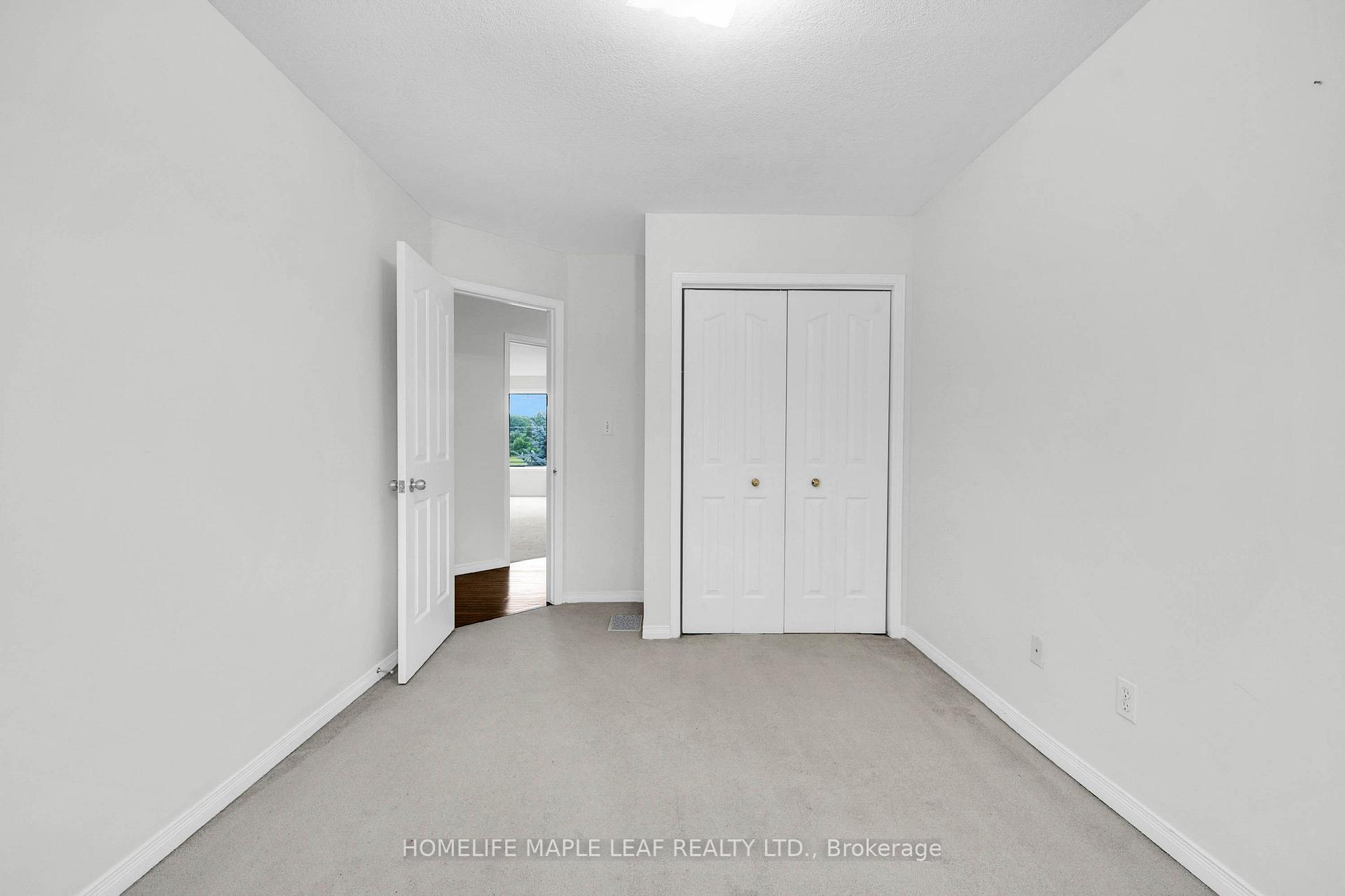 Photo 26 of 888 Paisley Road, Guelph, Willow West/Sugarbush/West Acres — HOMEH