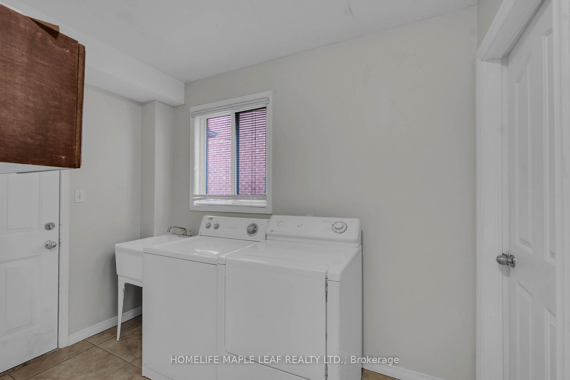 Photo 30 of 888 Paisley Road, Guelph, Willow West/Sugarbush/West Acres — HOMEH