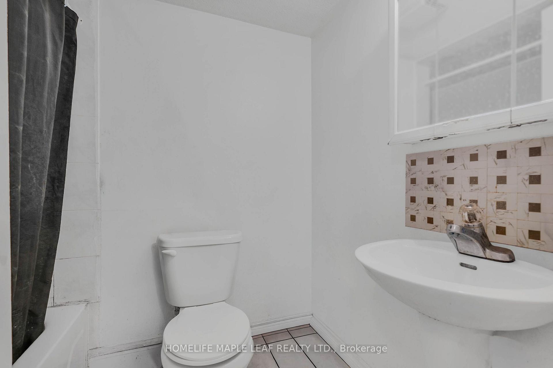 Photo 37 of 888 Paisley Road, Guelph, Willow West/Sugarbush/West Acres — HOMEH