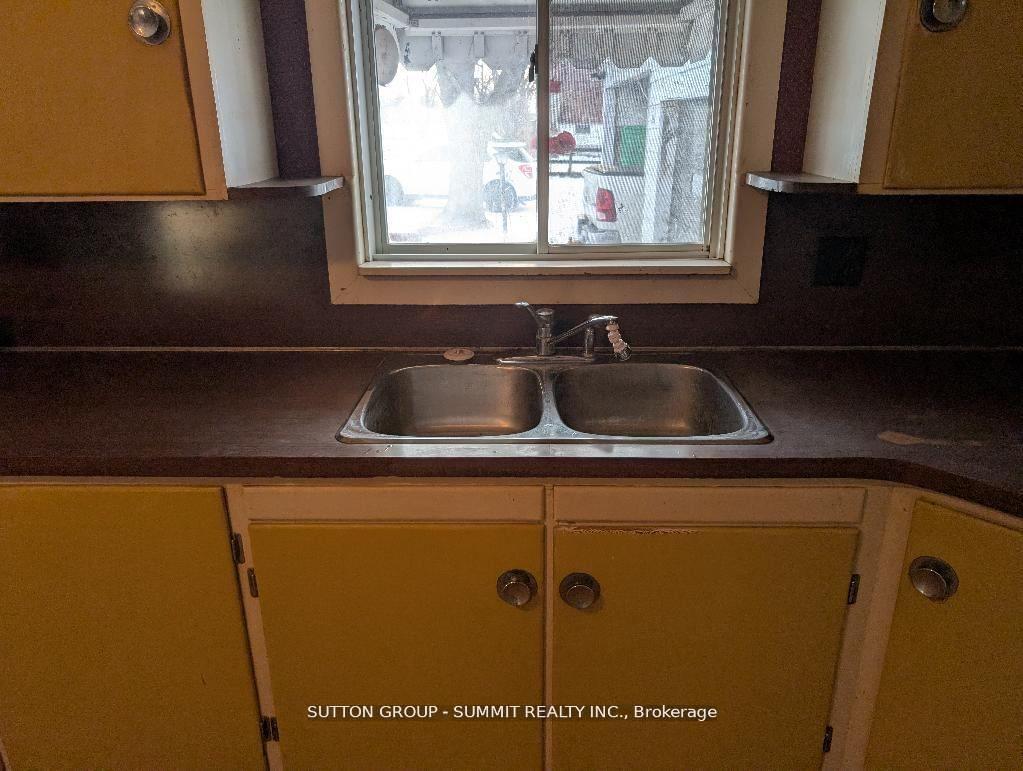 Photo 3 of 663 County Rd 15, Prince Edward County, Sophiasburg Ward — HOMEH