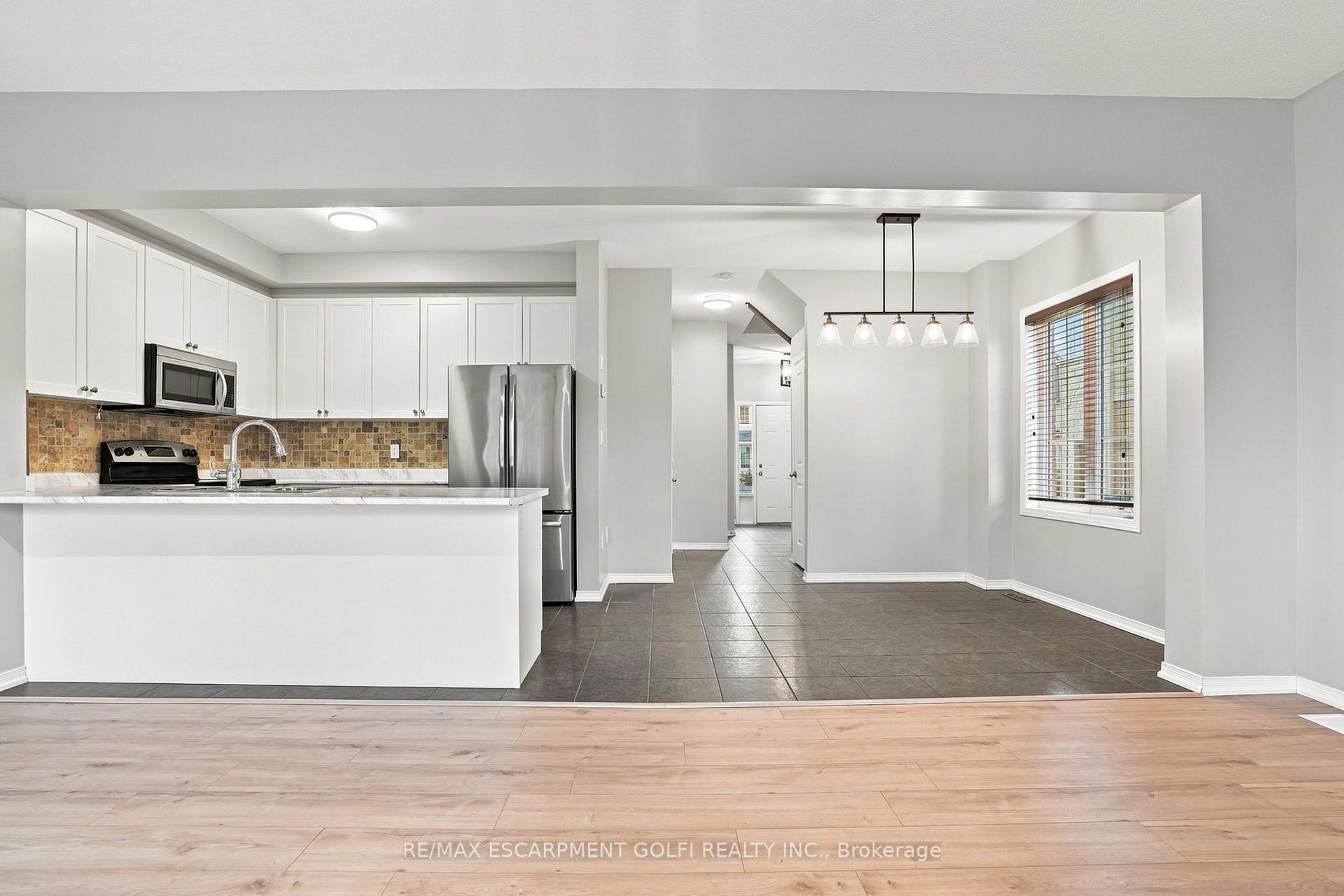 Photo 12 of 5064 Serena Drive, Lincoln, Beamsville — HOMEH