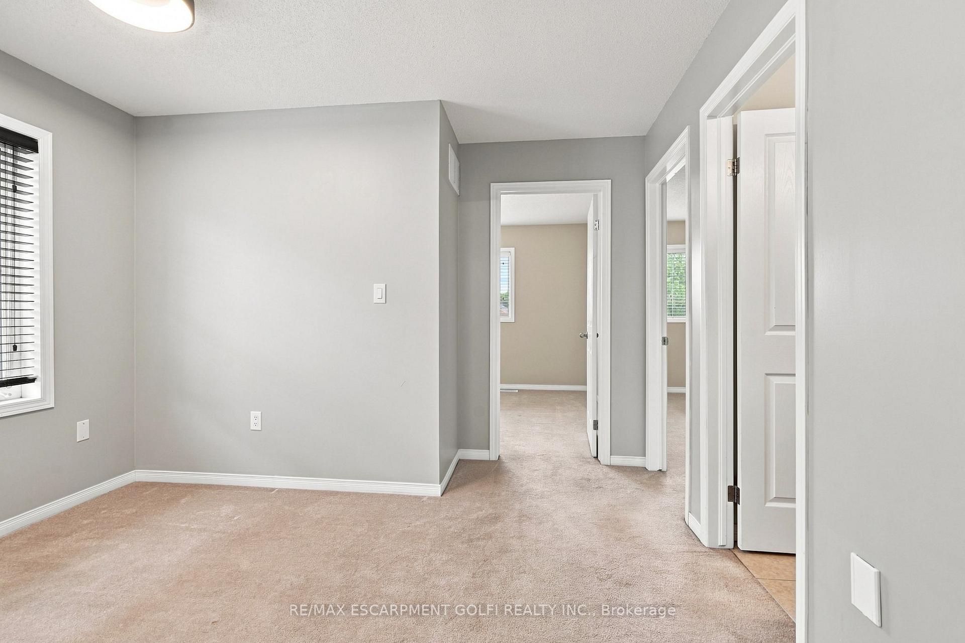 Photo 19 of 5064 Serena Drive, Lincoln, Beamsville — HOMEH